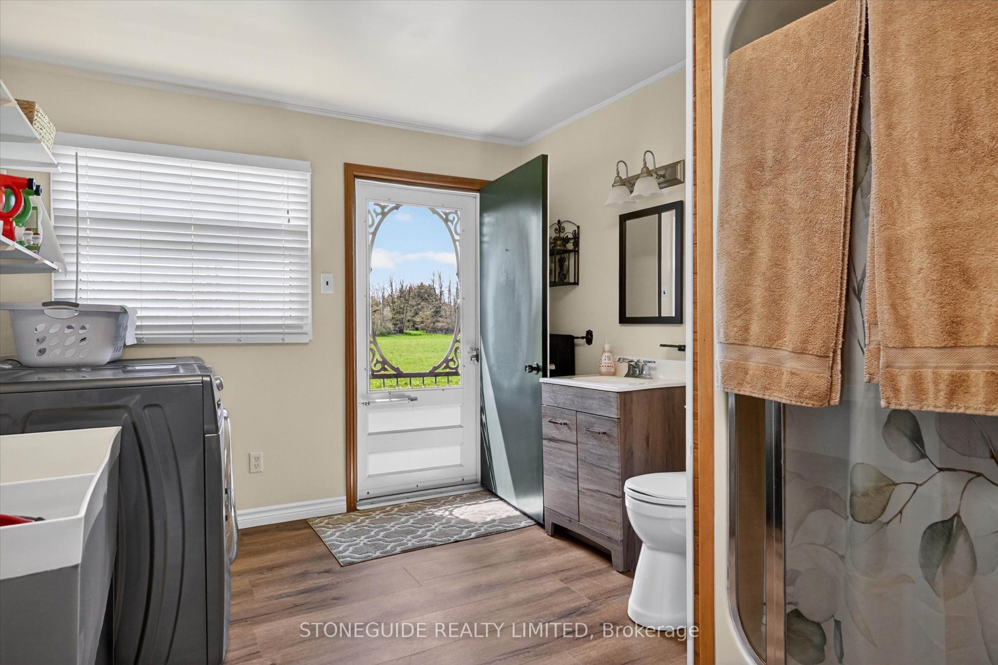 2136 Sixteenth Line Property Photo 24