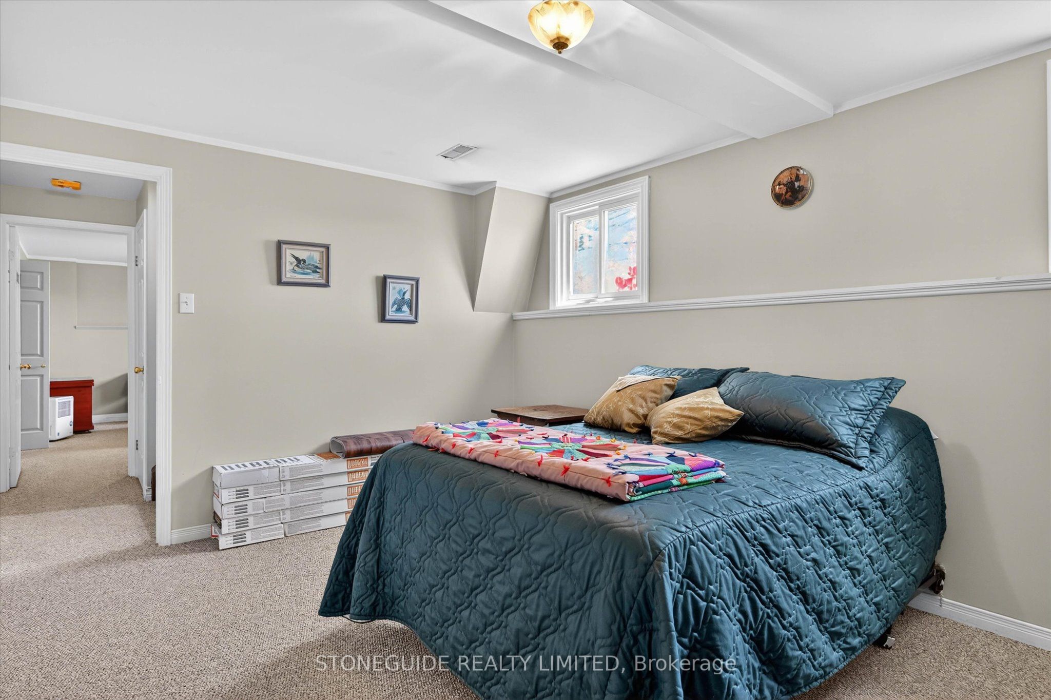 2136 Sixteenth Line Property Photo 32