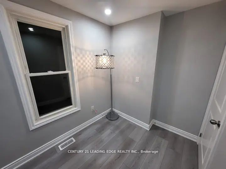 5595 Wesley Place Property Photo 15