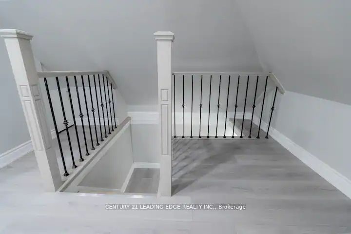 5595 Wesley Place Property Photo 16