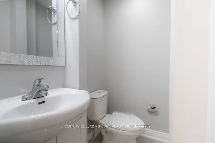 5595 Wesley Place Property Photo 21