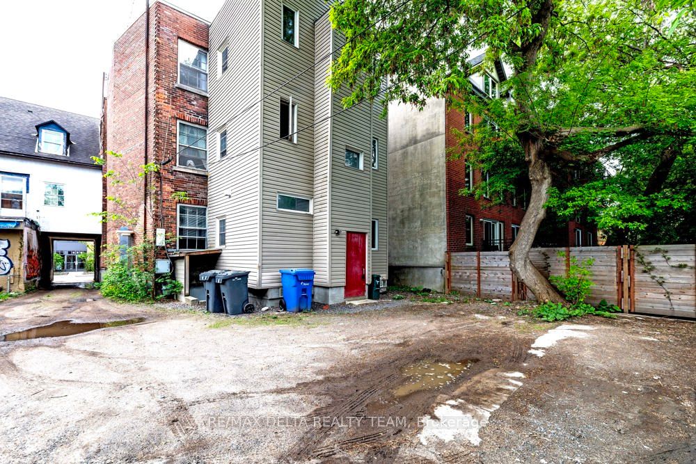 225 St. Patrick Street Property Photo 26