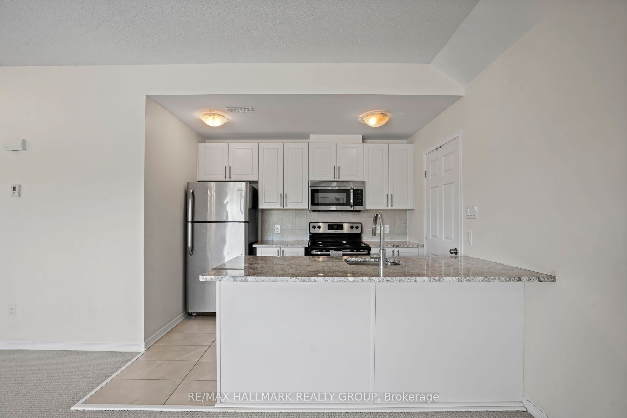 42 Sternes Private Property Photo 7