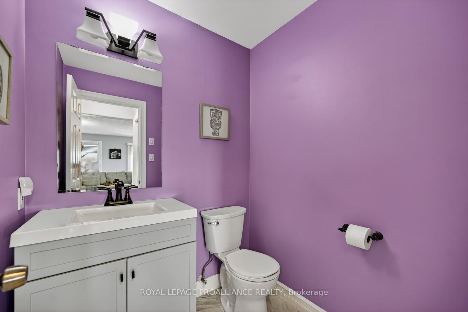 1014 Crestwood Drive Property Photo 18