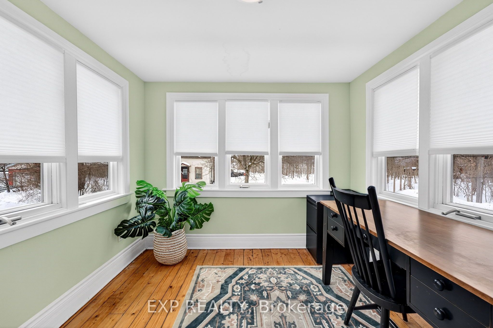 16 Barker Street Property Photo 28