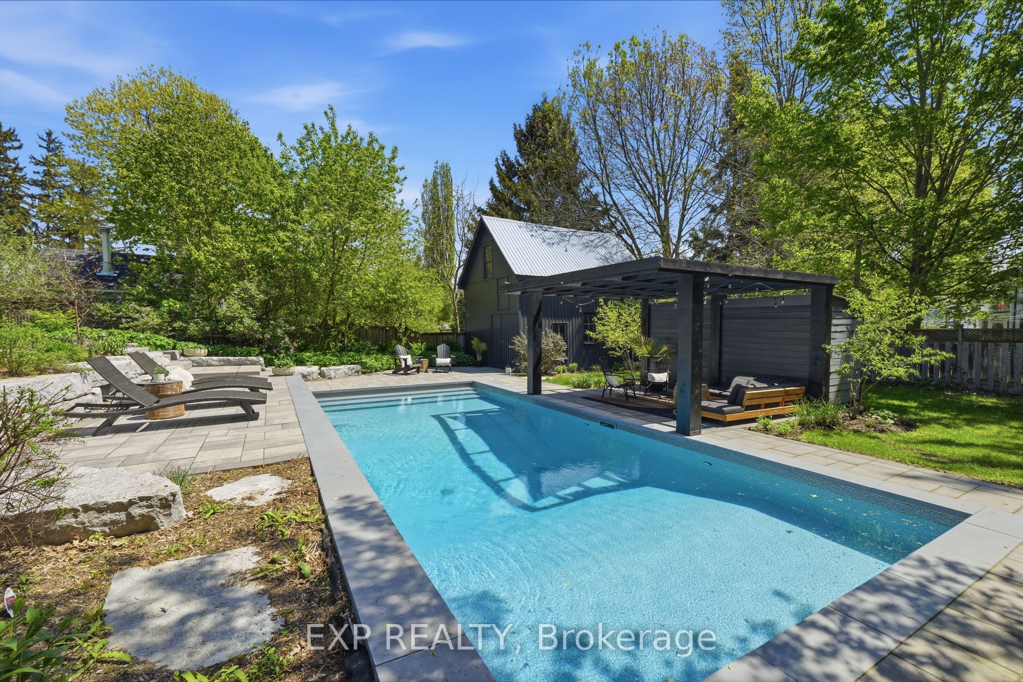 16 Barker Street Property Photo 44