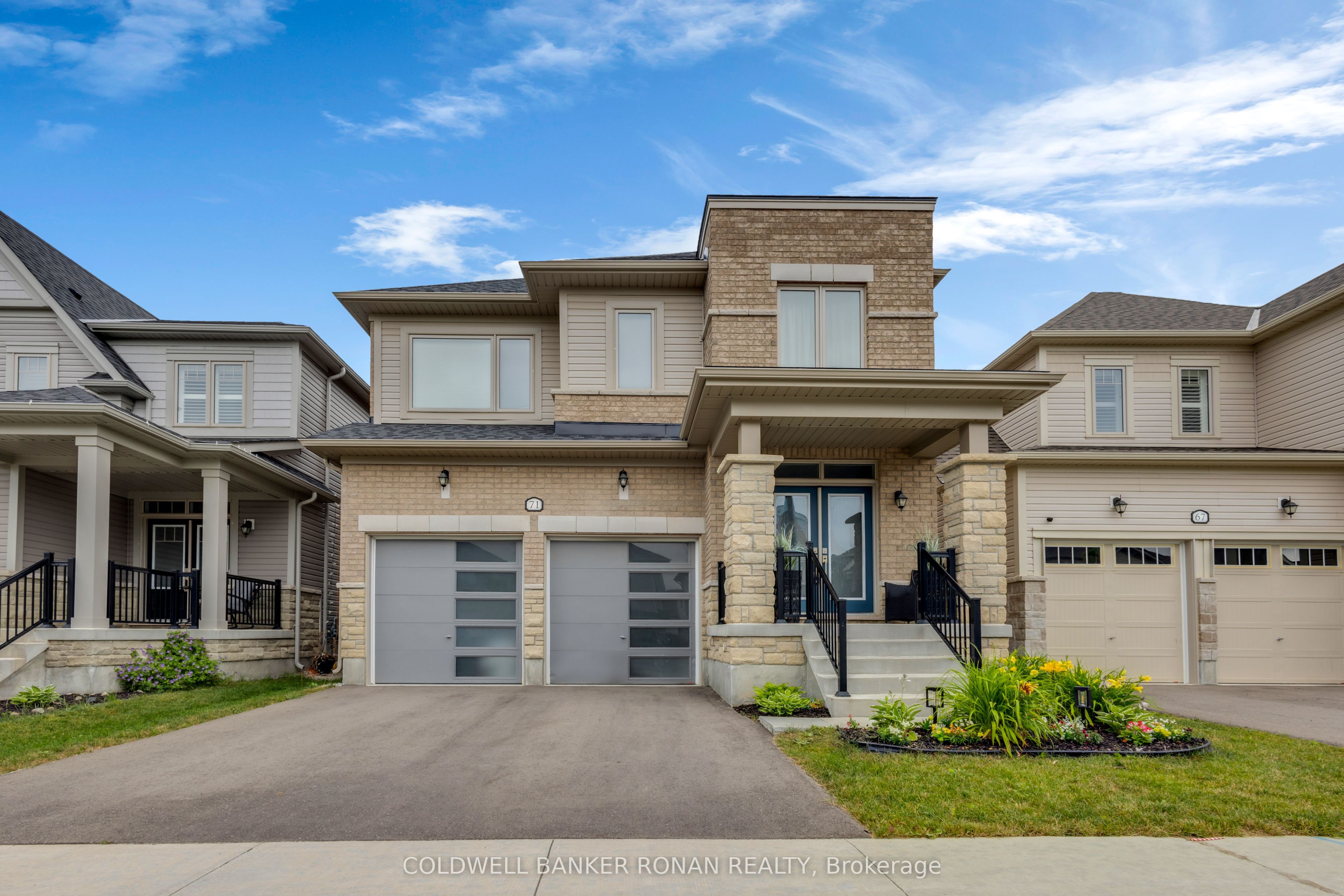 71 Harpin Way W
