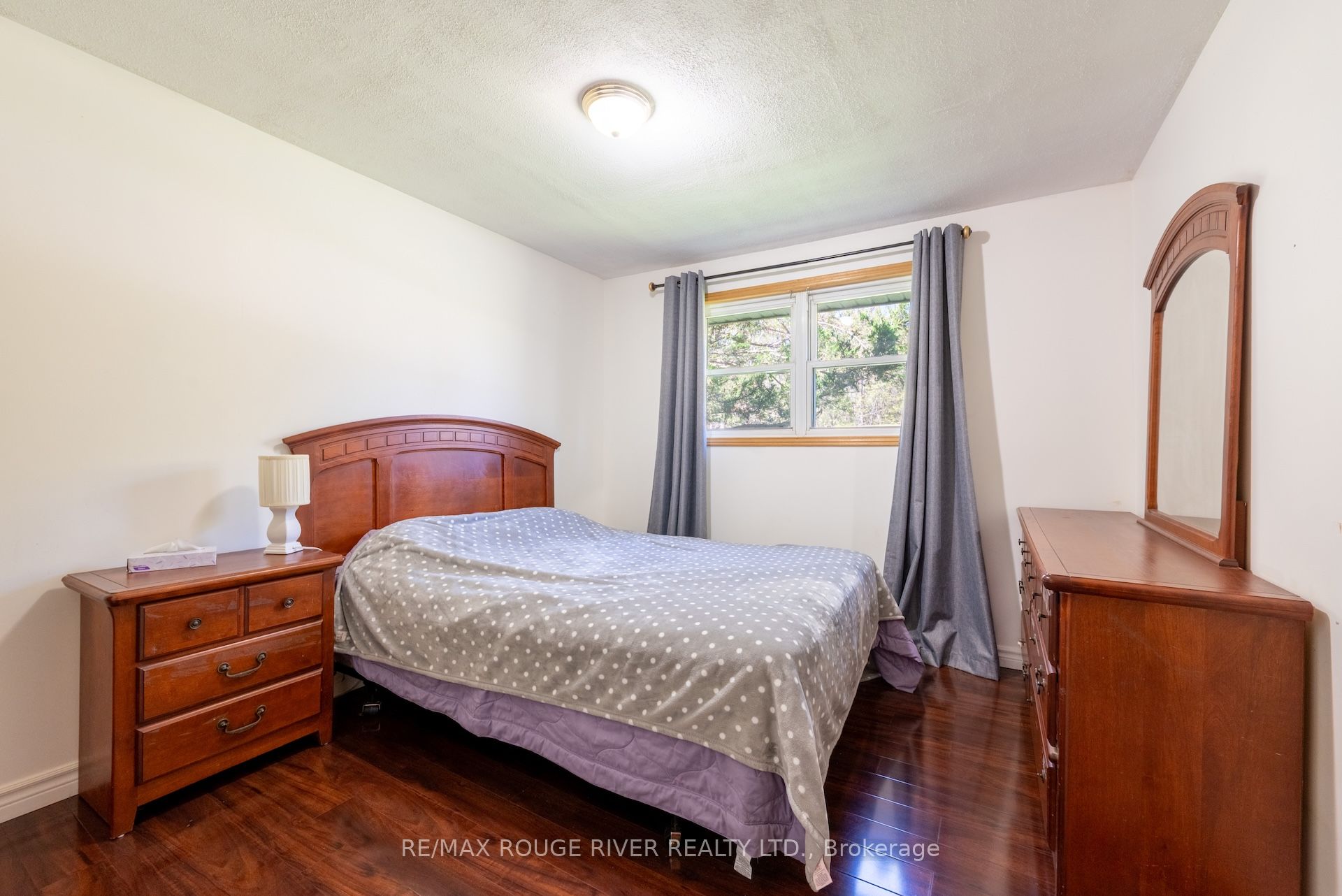 6099 Curtis Point Road Property Photo 12