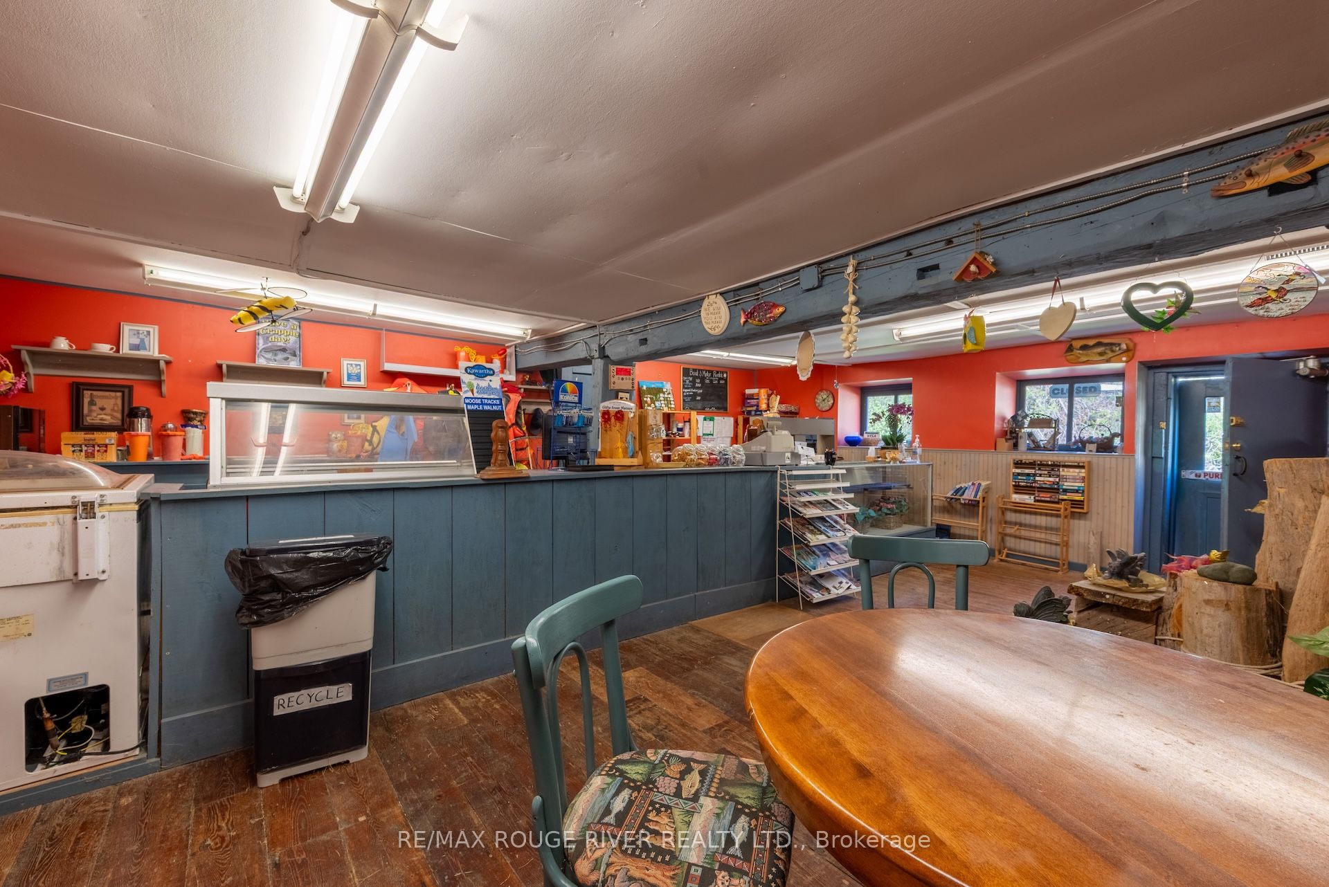 6099 Curtis Point Road Property Photo 17