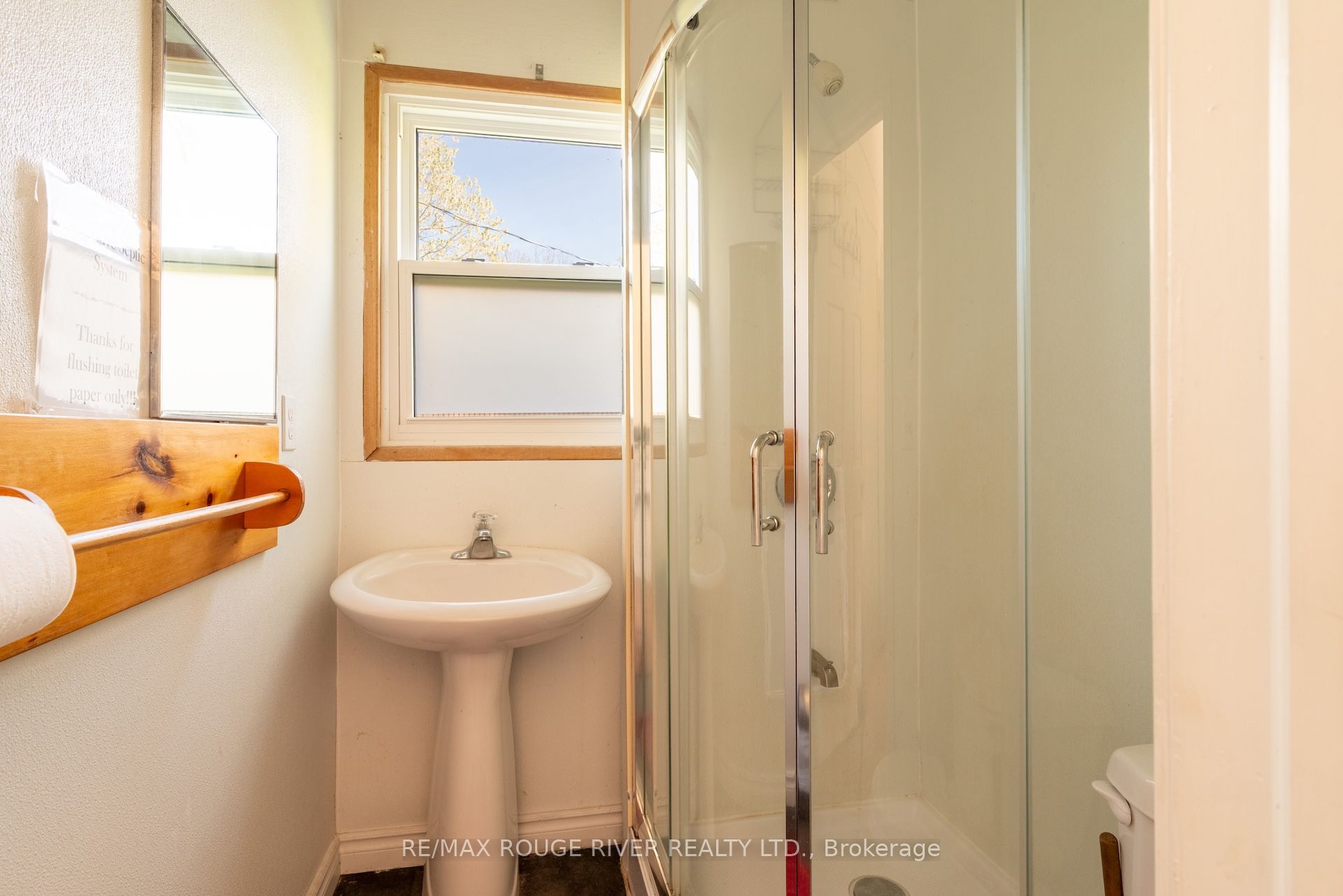 6099 Curtis Point Road Property Photo 21