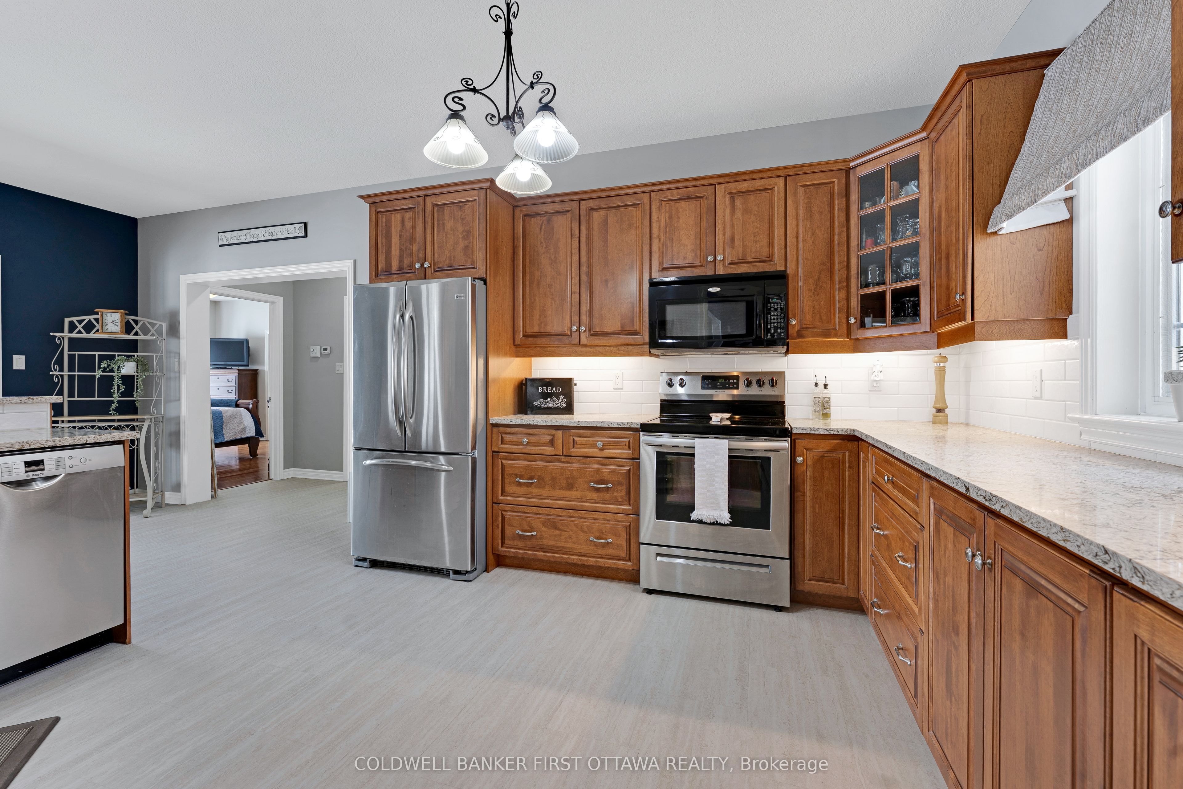 2600 Ramsay Concession 2b Property Photo 10