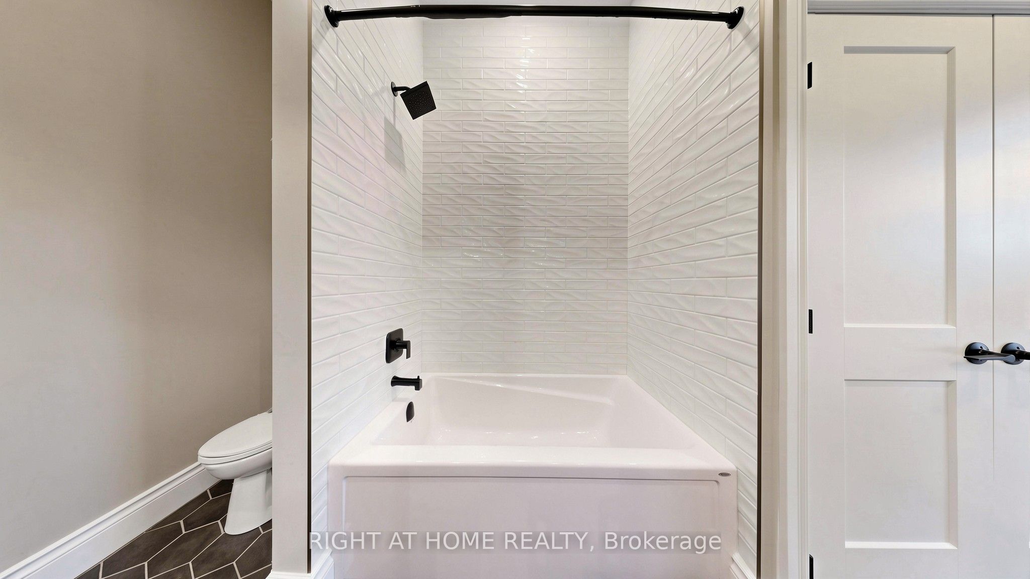 41 Talbot Road Property Photo 27