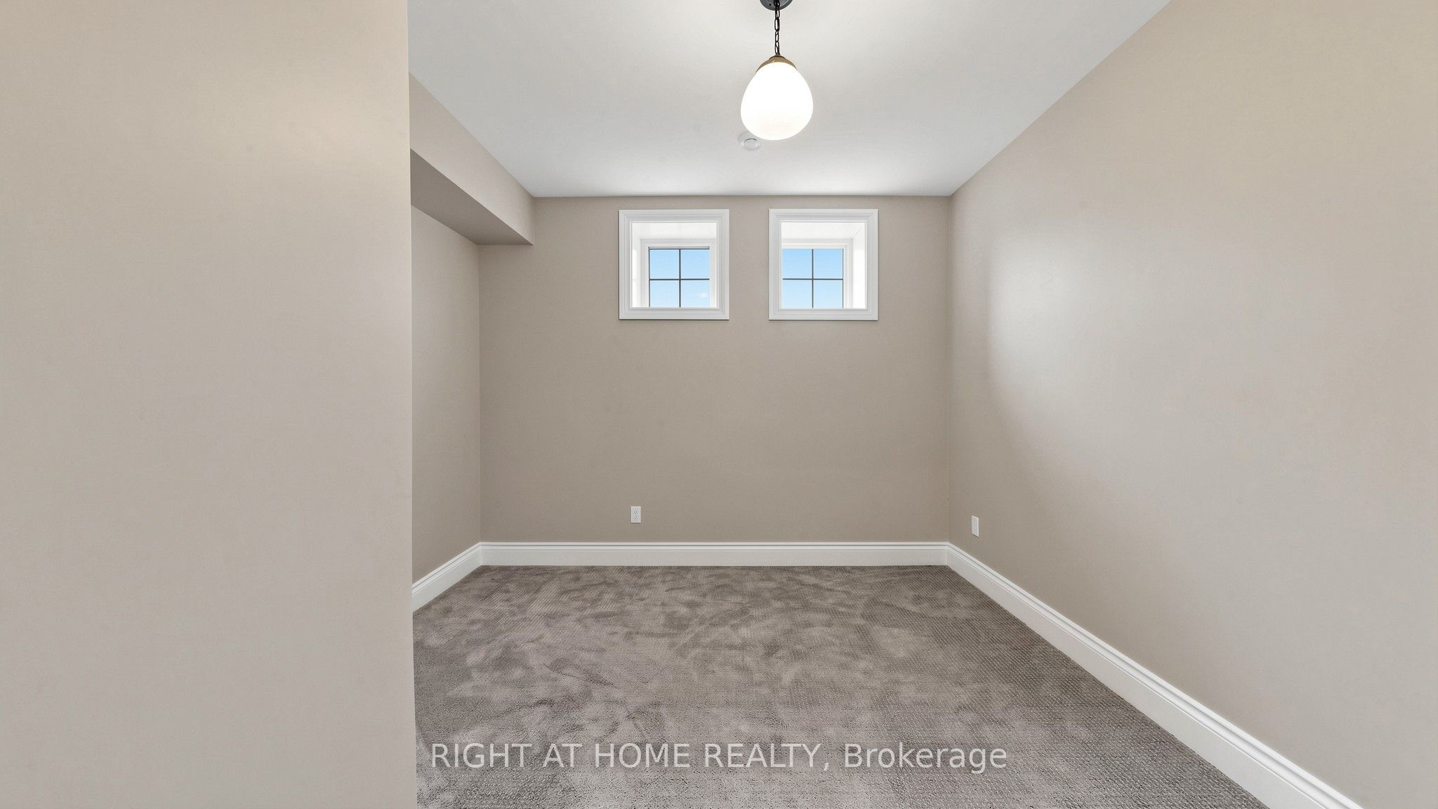 41 Talbot Road Property Photo 33