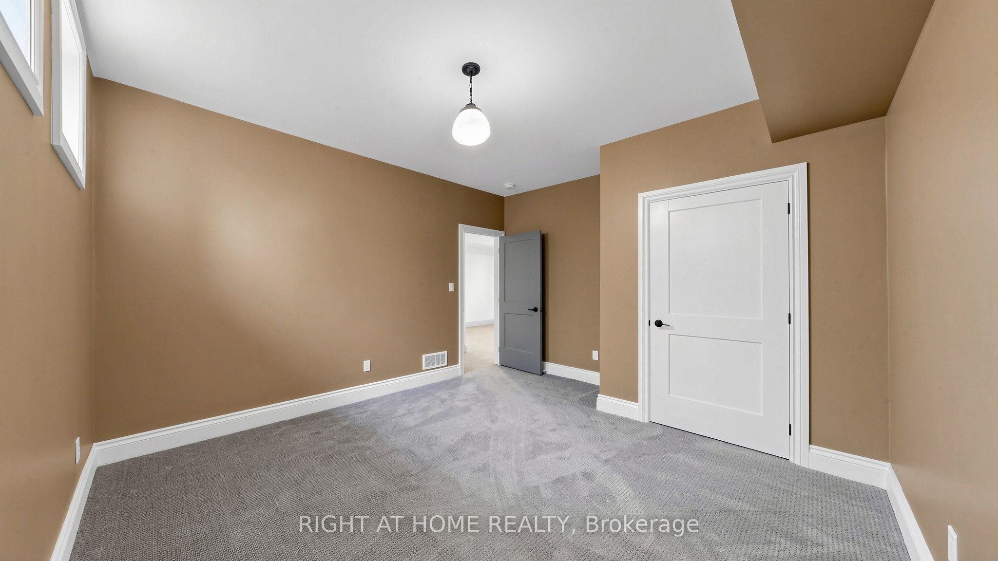 41 Talbot Road Property Photo 34
