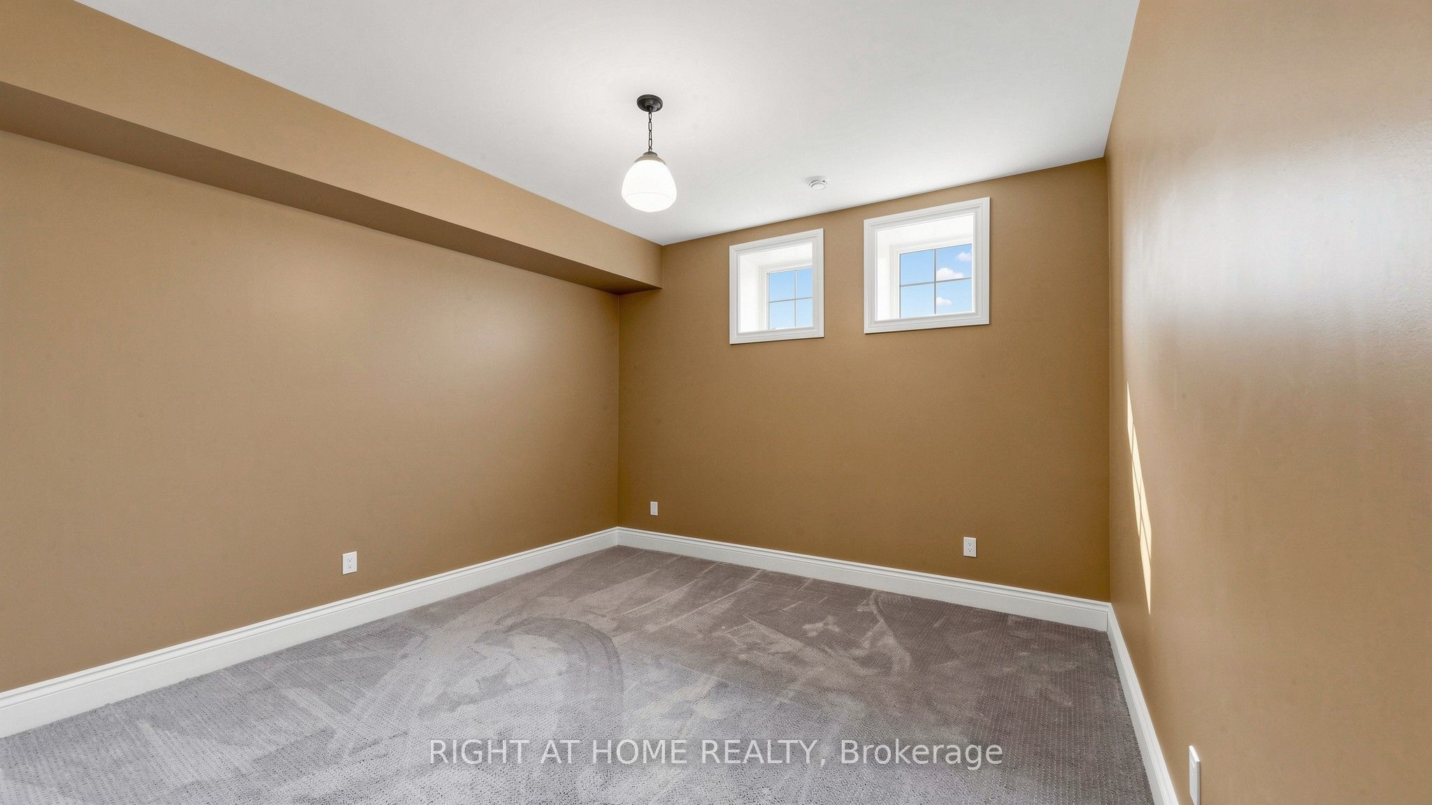 41 Talbot Road Property Photo 35