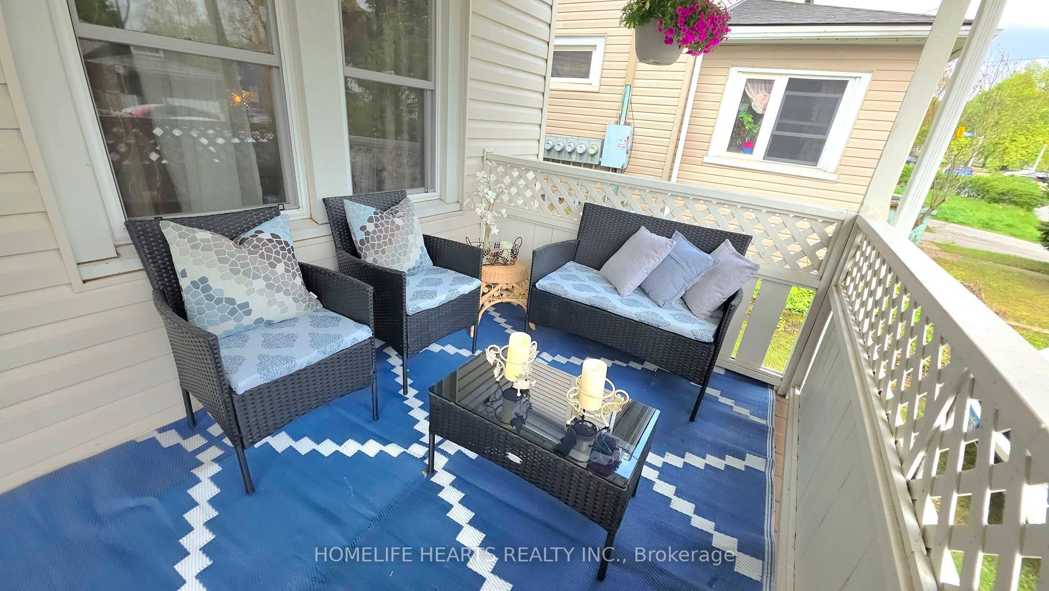 5404 Bridge Street Property Photo 2