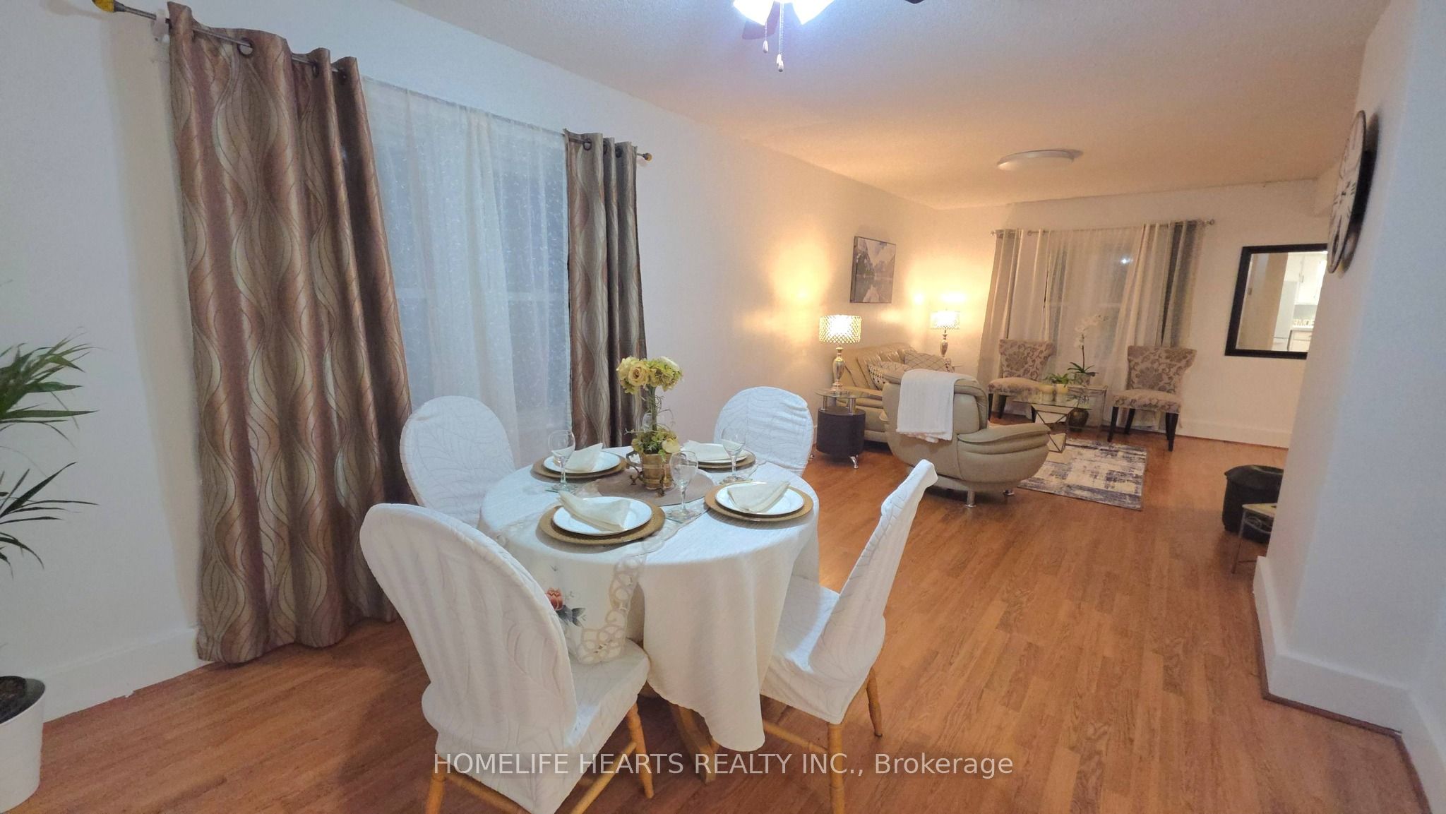 5404 Bridge Street Property Photo 12