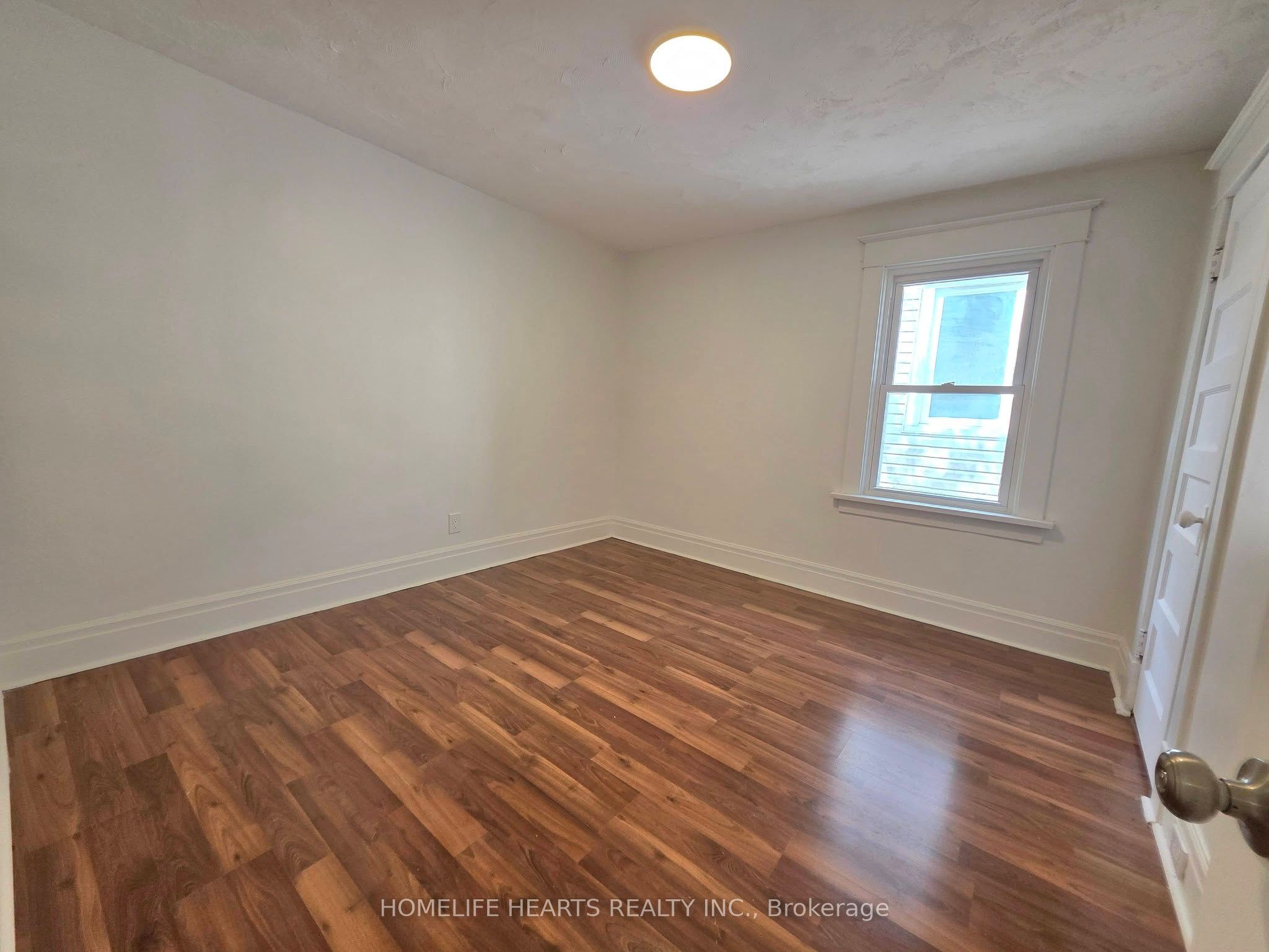 5404 Bridge Street Property Photo 19