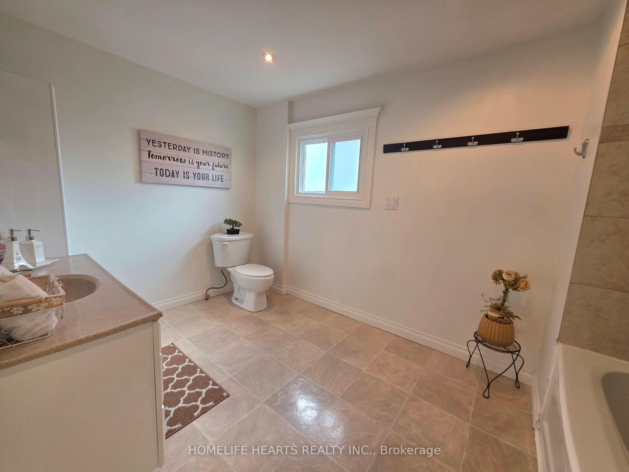 5404 Bridge Street Property Photo 23