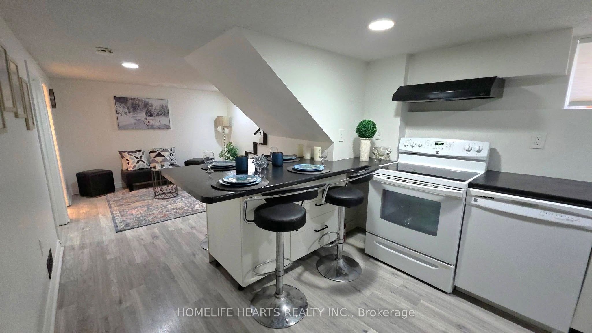 5404 Bridge Street Property Photo 26