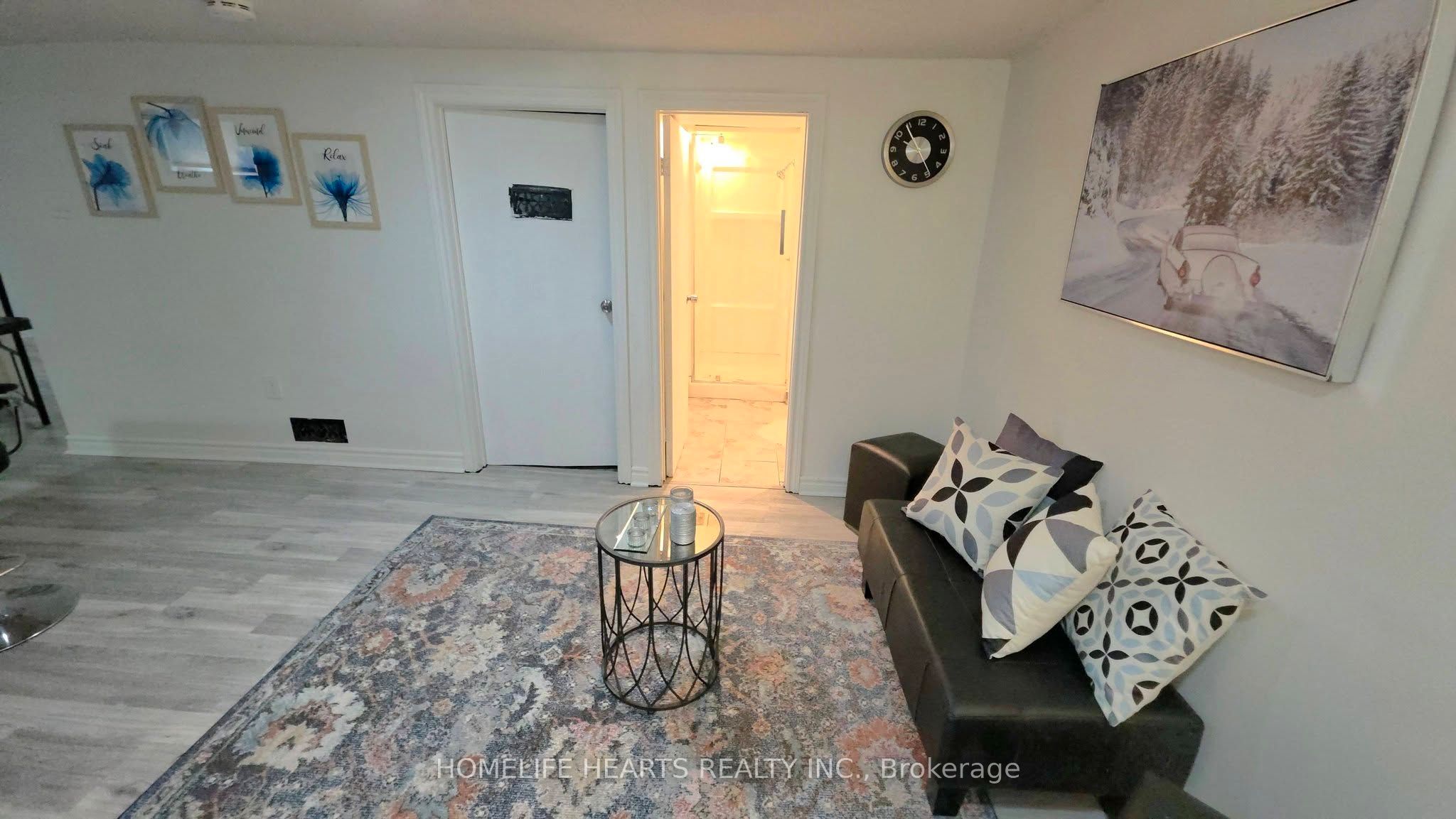 5404 Bridge Street Property Photo 27