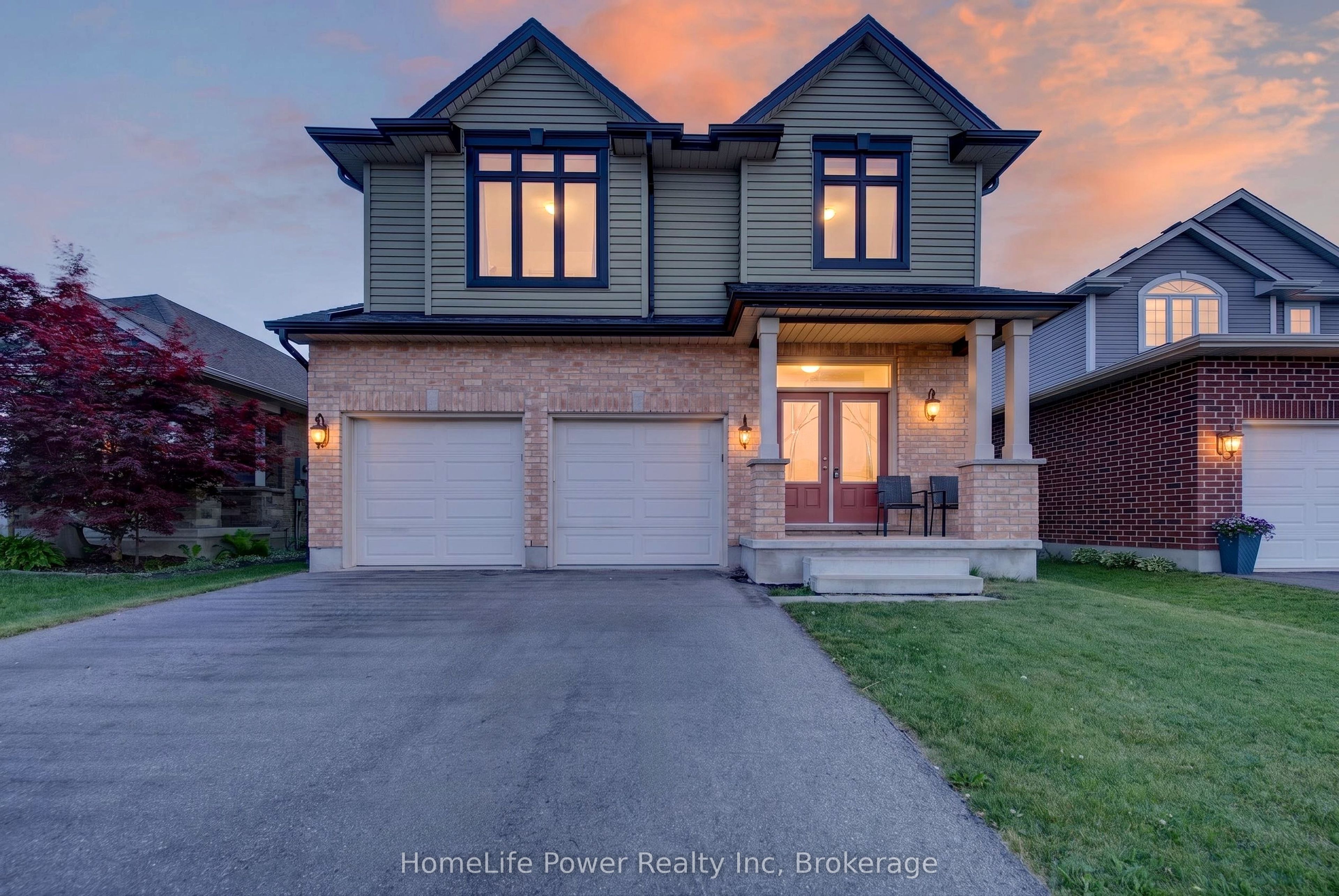32 Ashberry Place Property Photo 1