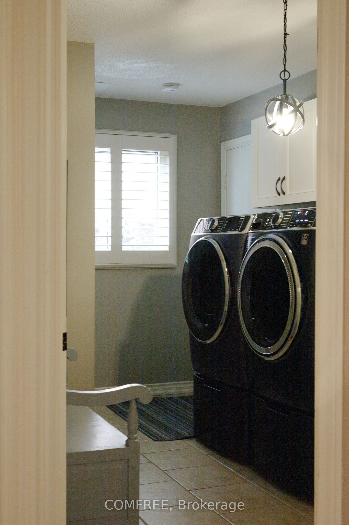 10 Endicott Drive Property Photo 9