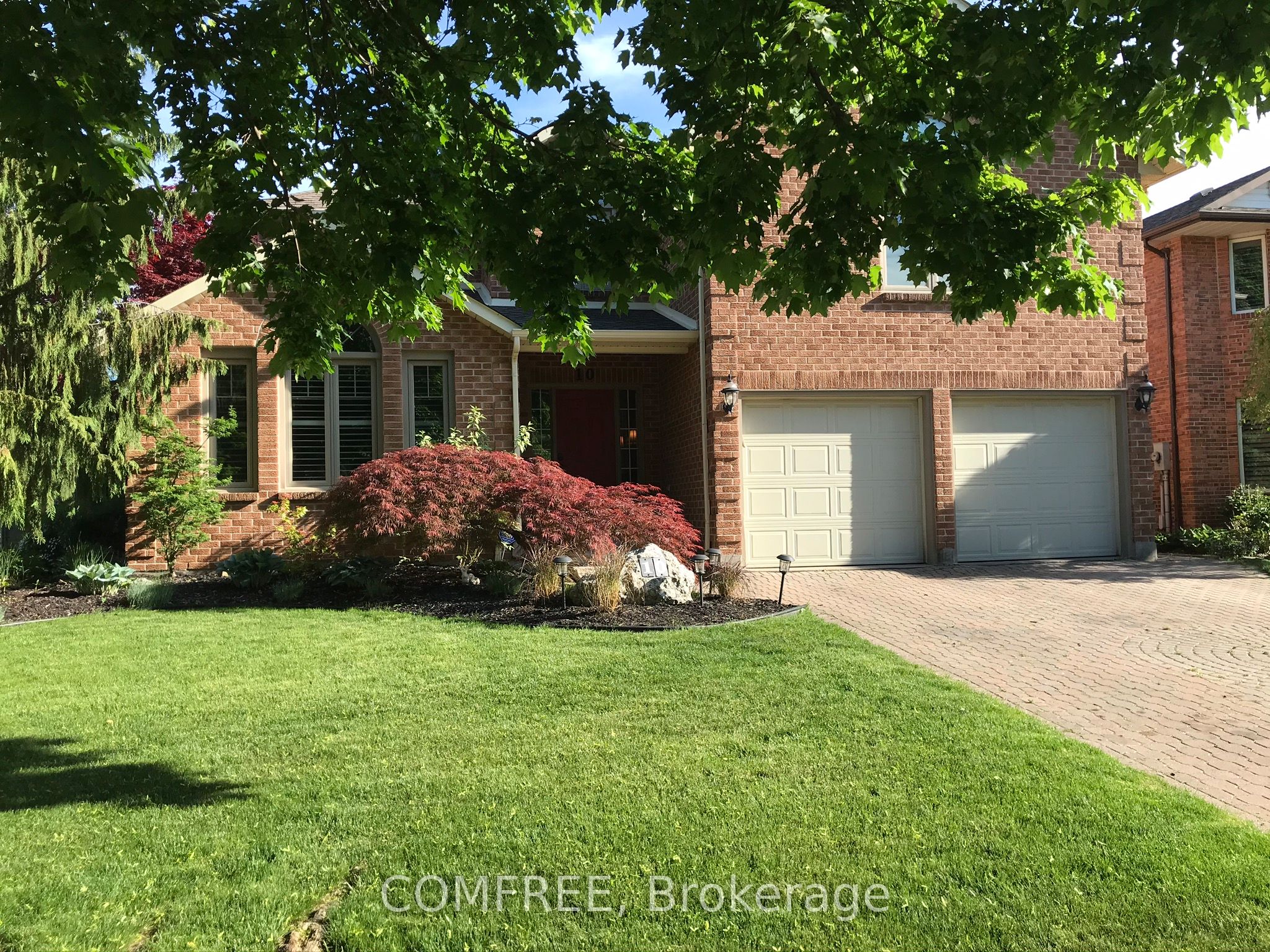 10 Endicott Drive Property Photo 20
