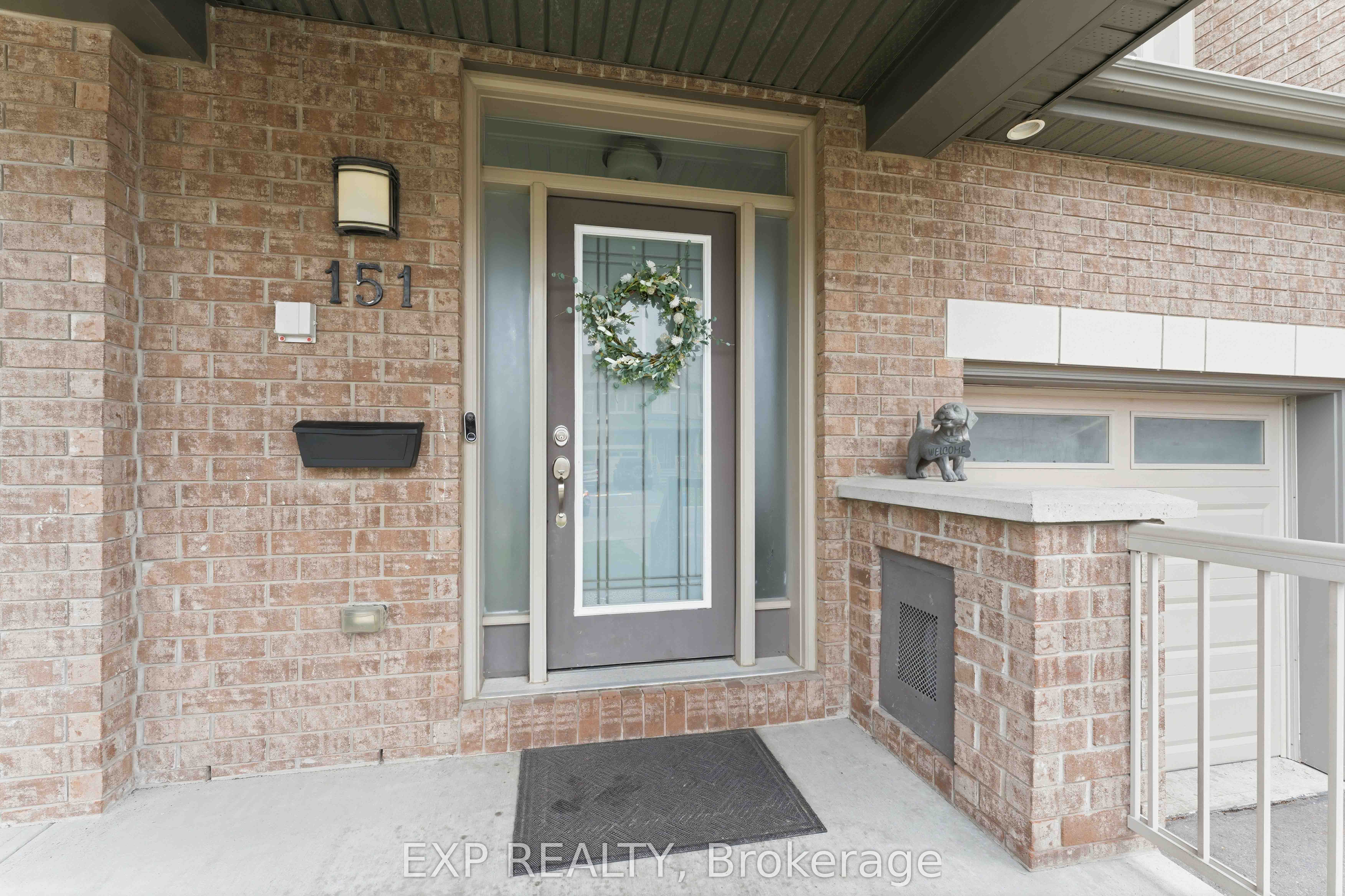 151 Hawkshaw Crescent Property Photo 2