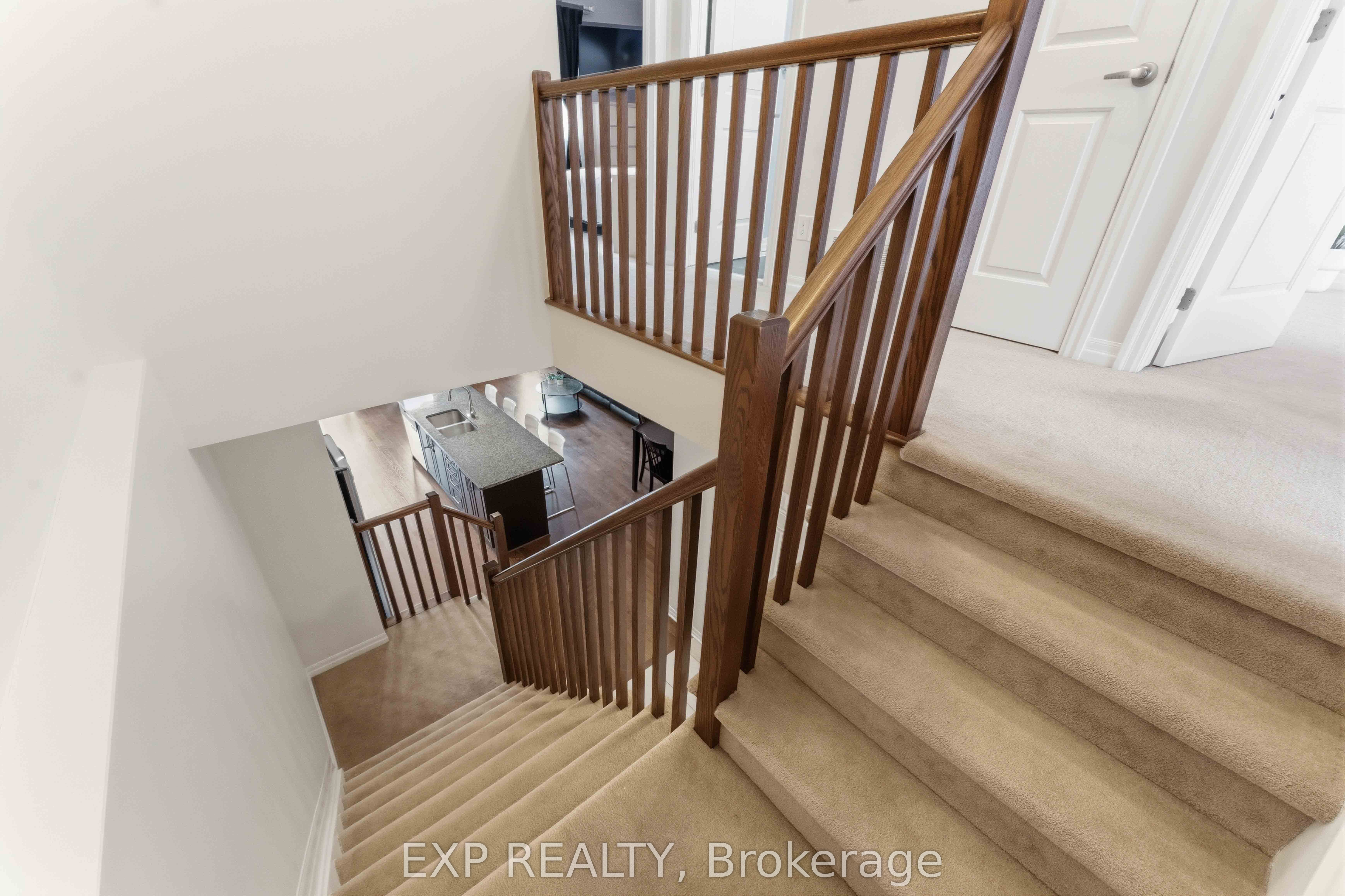 151 Hawkshaw Crescent Property Photo 12