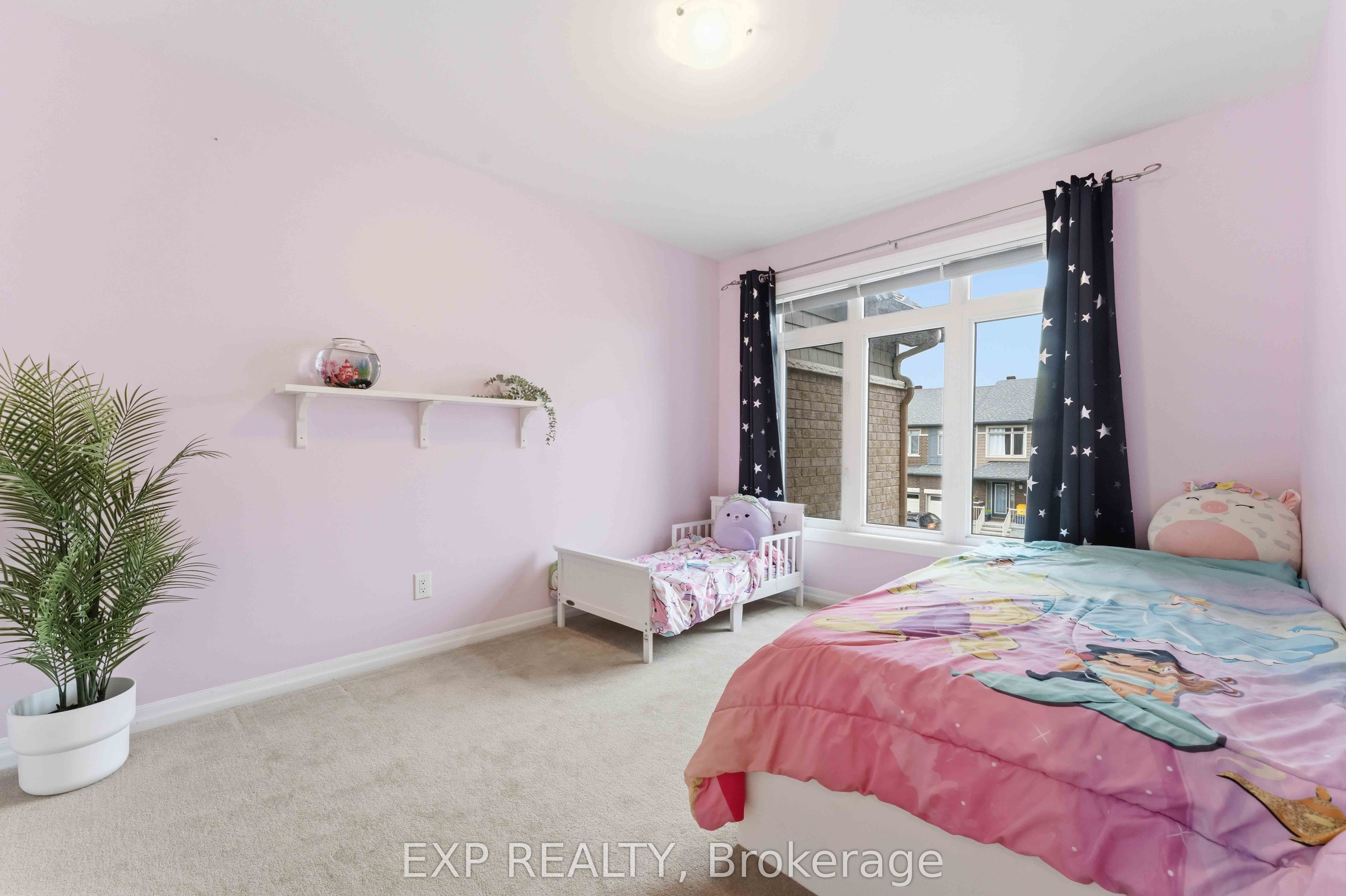 151 Hawkshaw Crescent Property Photo 15