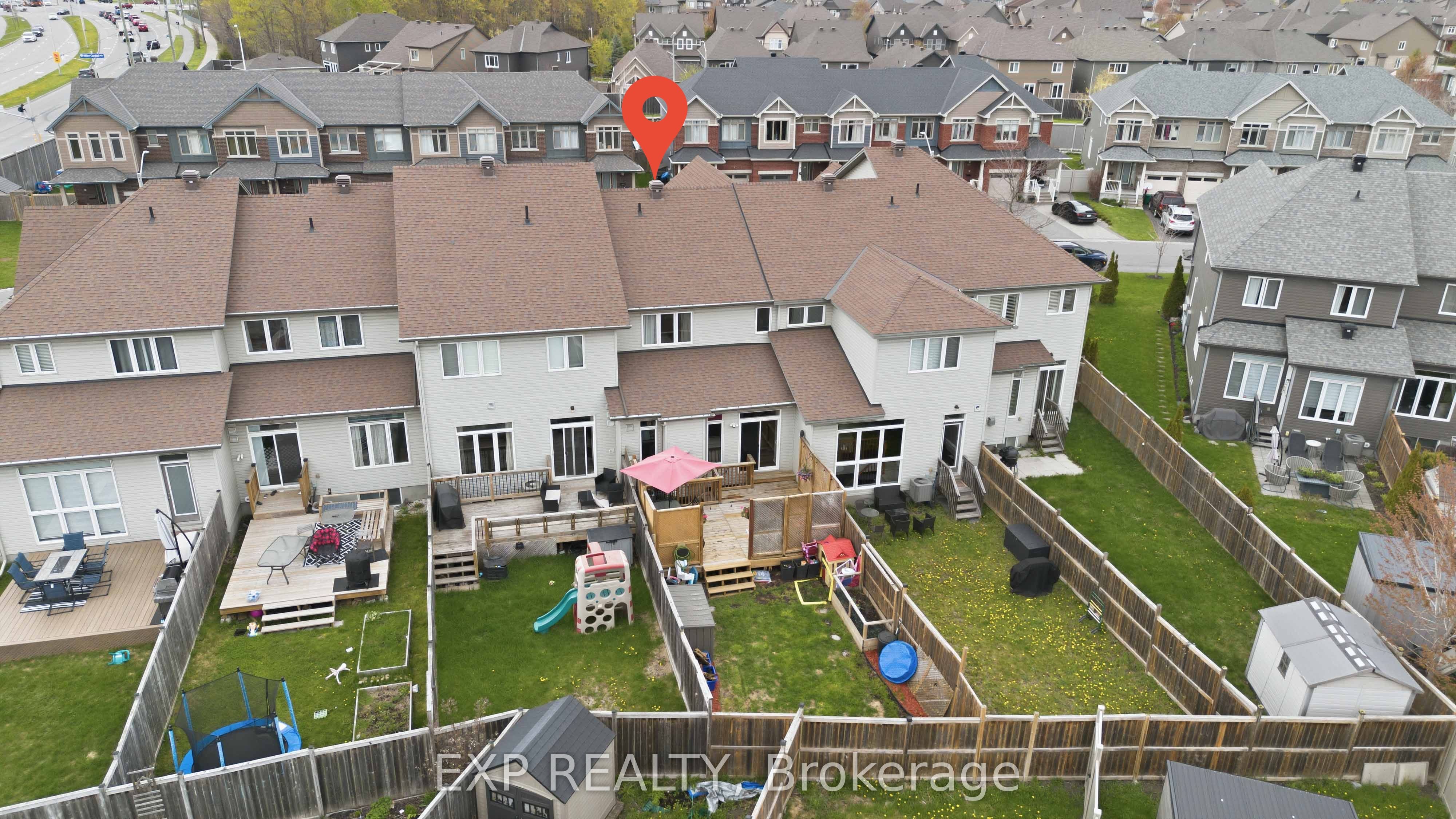 151 Hawkshaw Crescent Property Photo 24