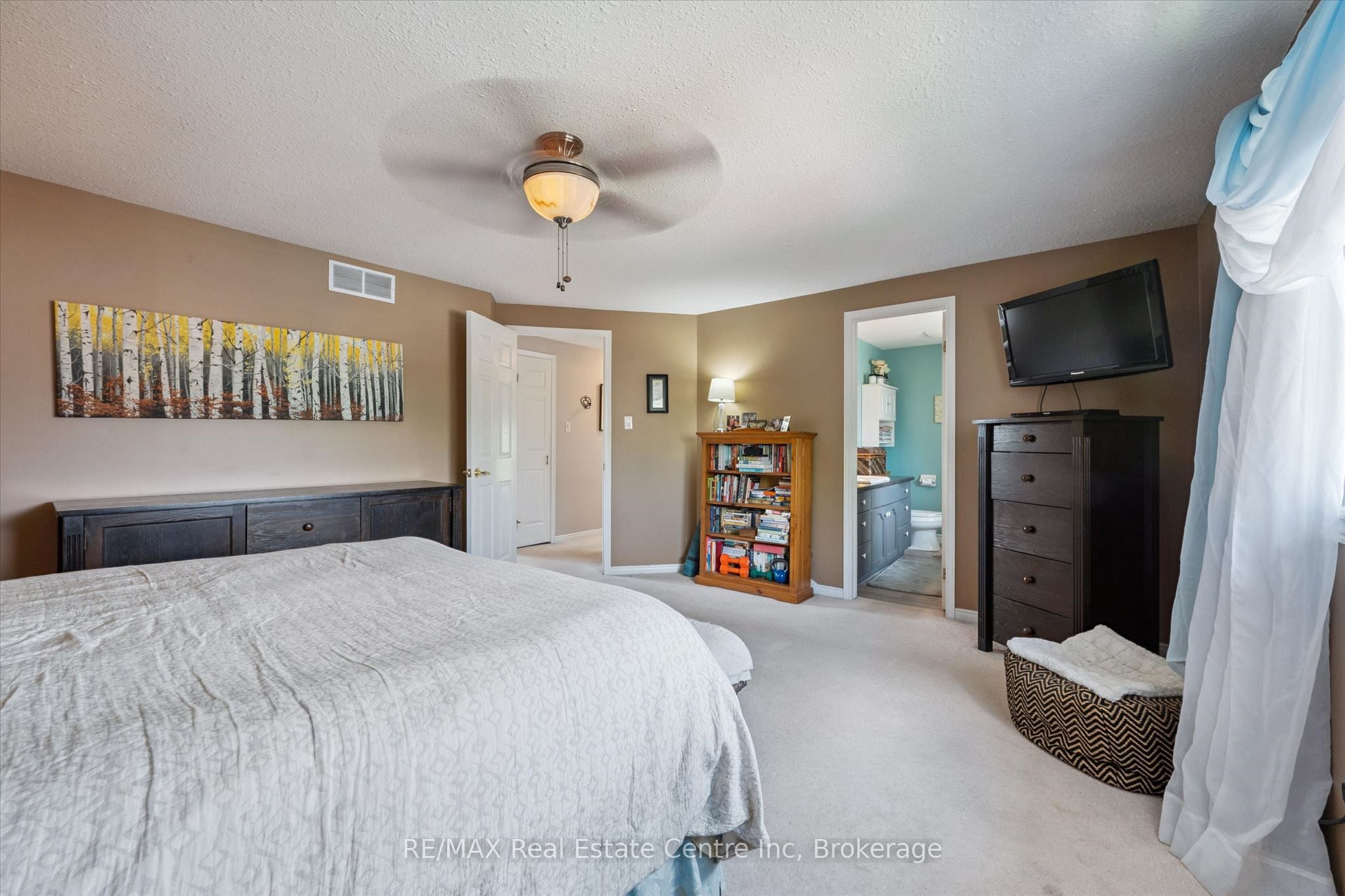 332 Daniel Crescent Property Photo 24