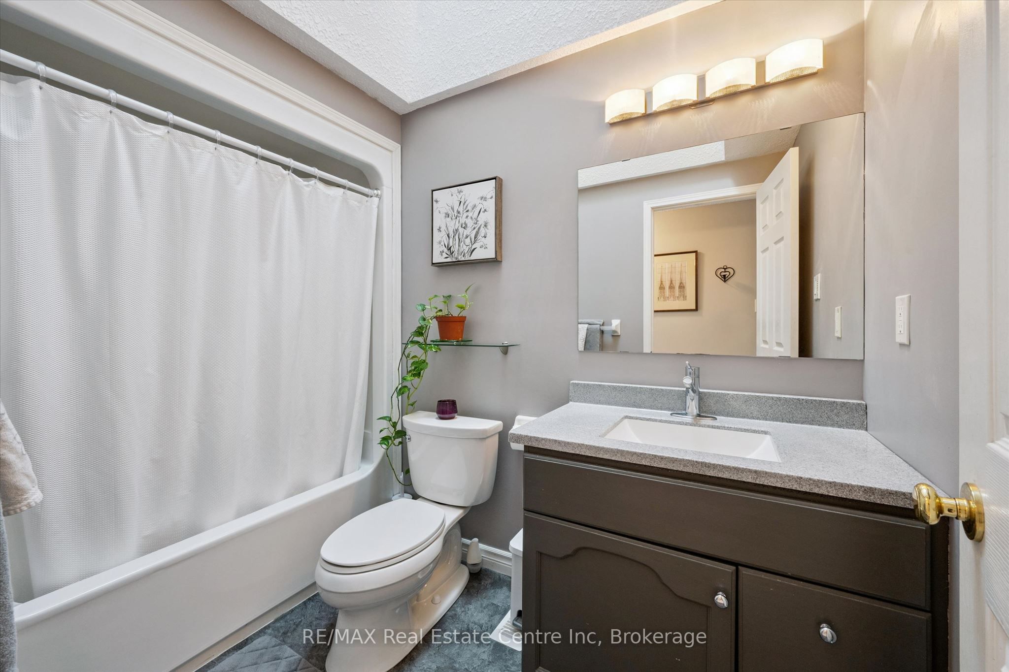 332 Daniel Crescent Property Photo 30