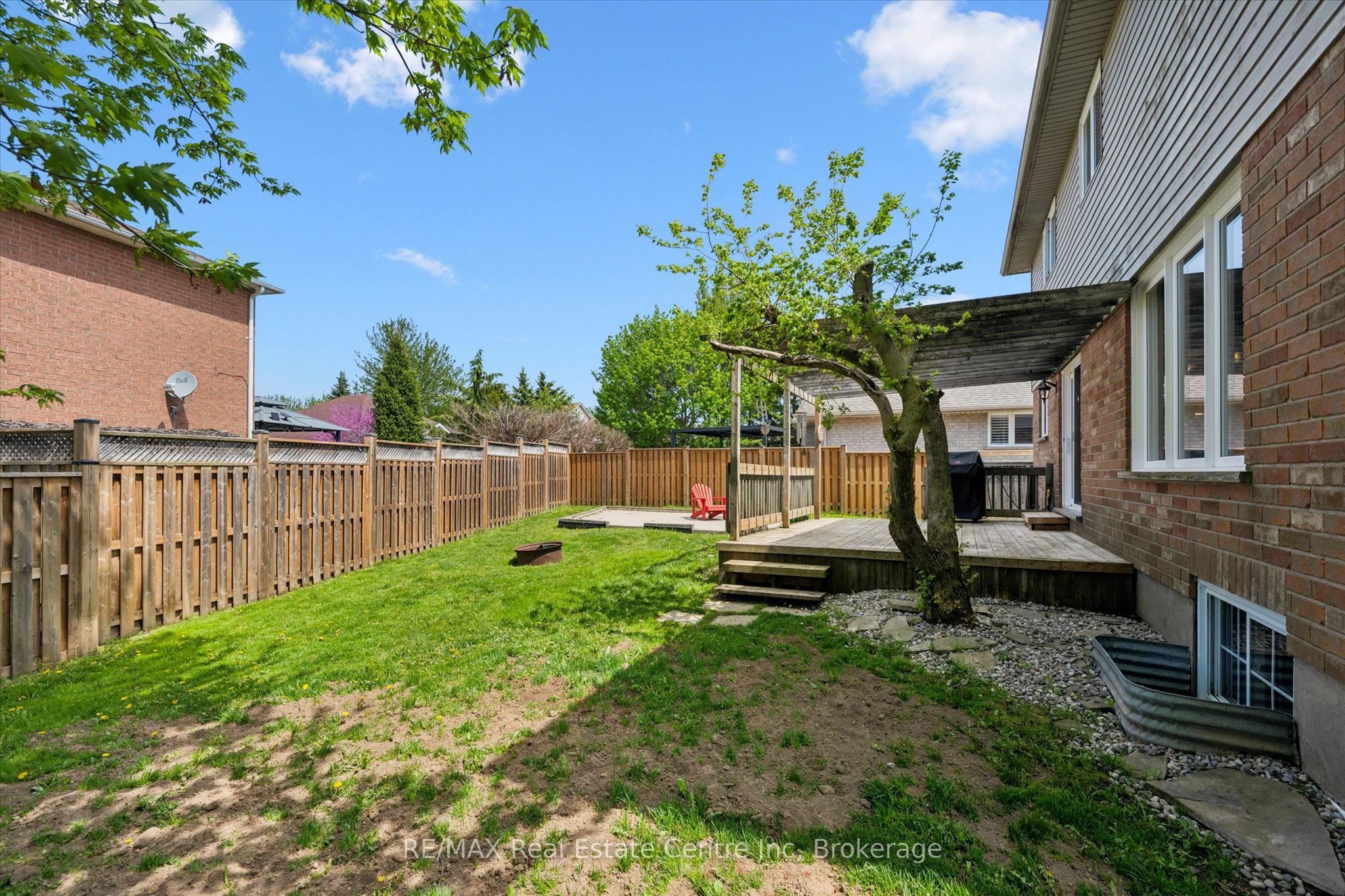 332 Daniel Crescent Property Photo 42