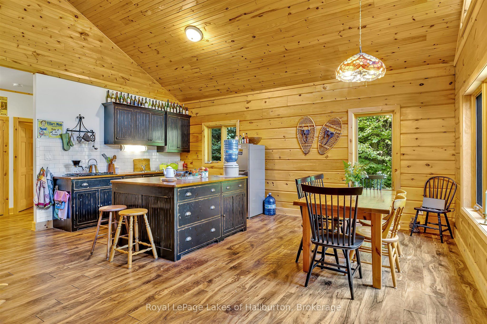 1880 Boldts Lane Property Photo 1