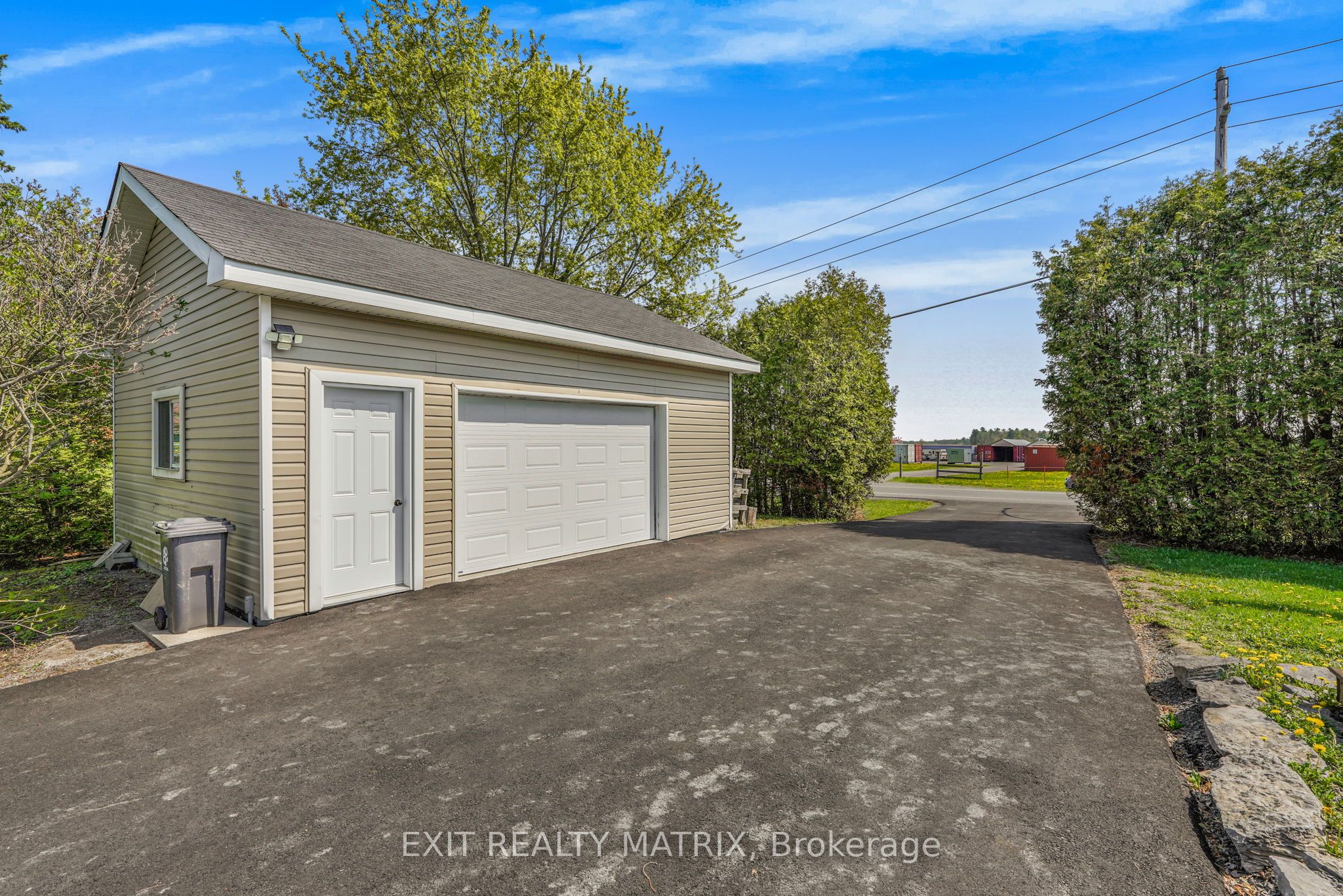 1871 Lajoie Street Property Photo 3
