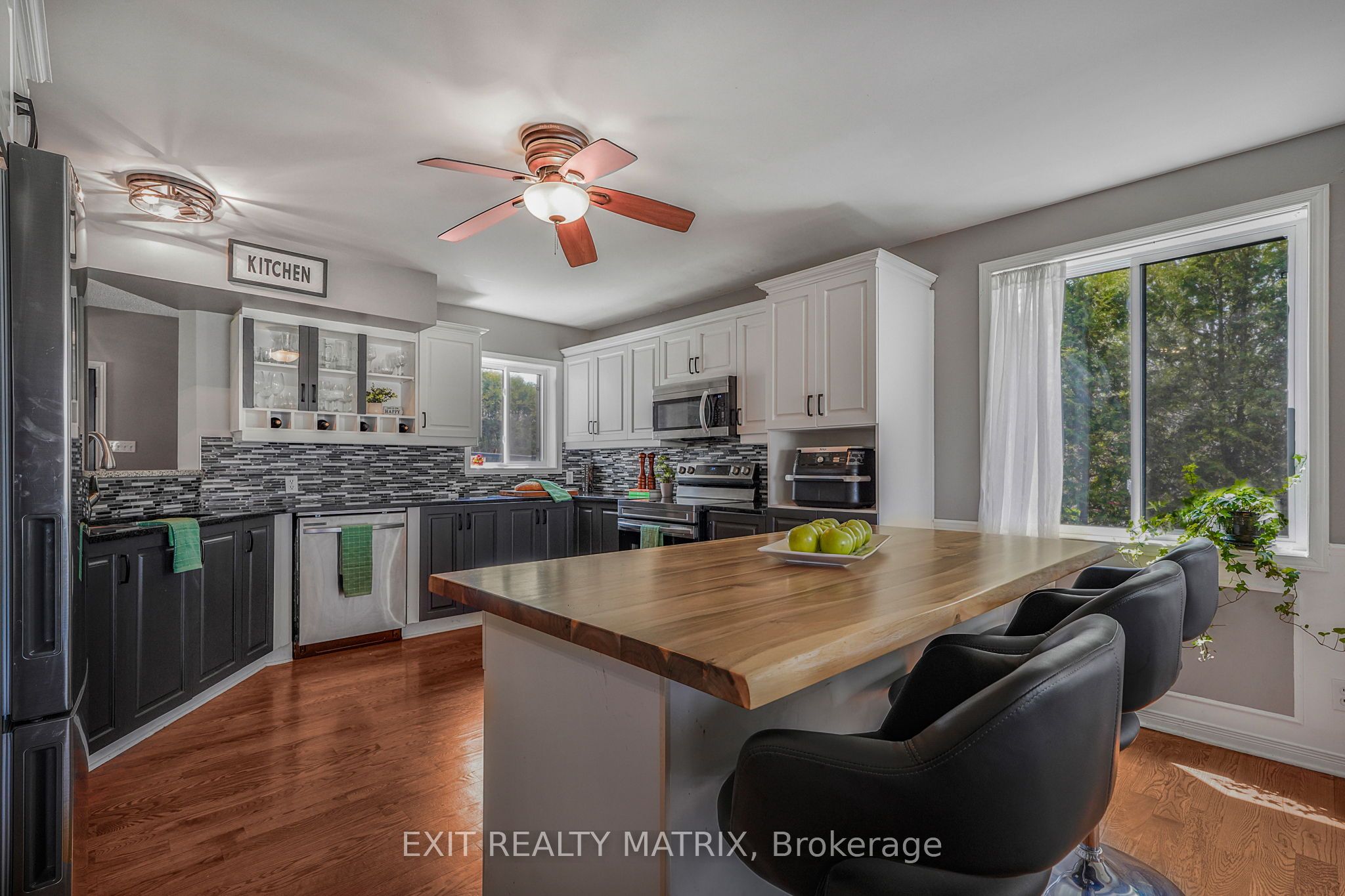 1871 Lajoie Street Property Photo 9