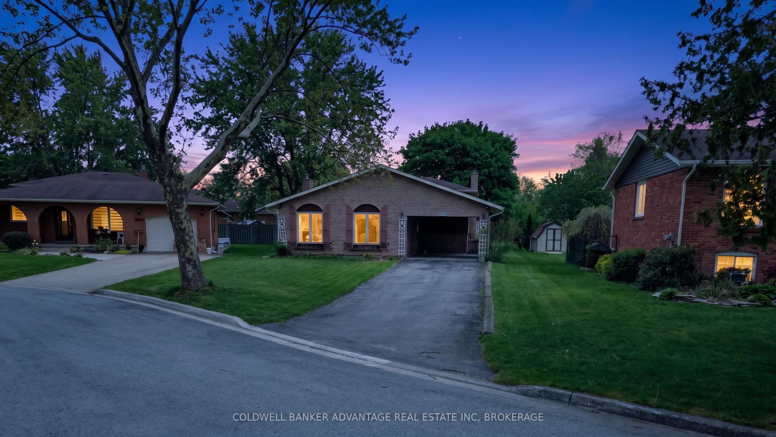 6976 Abbey Circle Property Photo 3