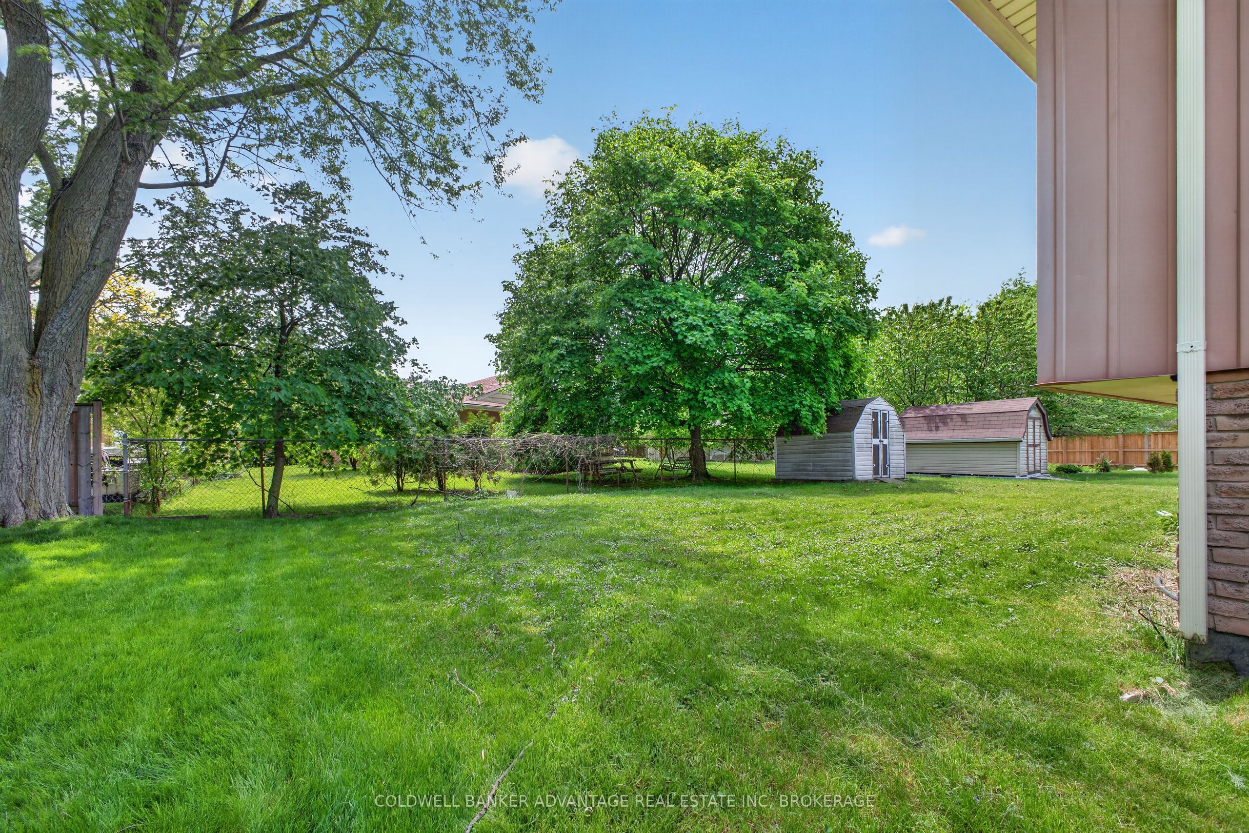 6976 Abbey Circle Property Photo 5