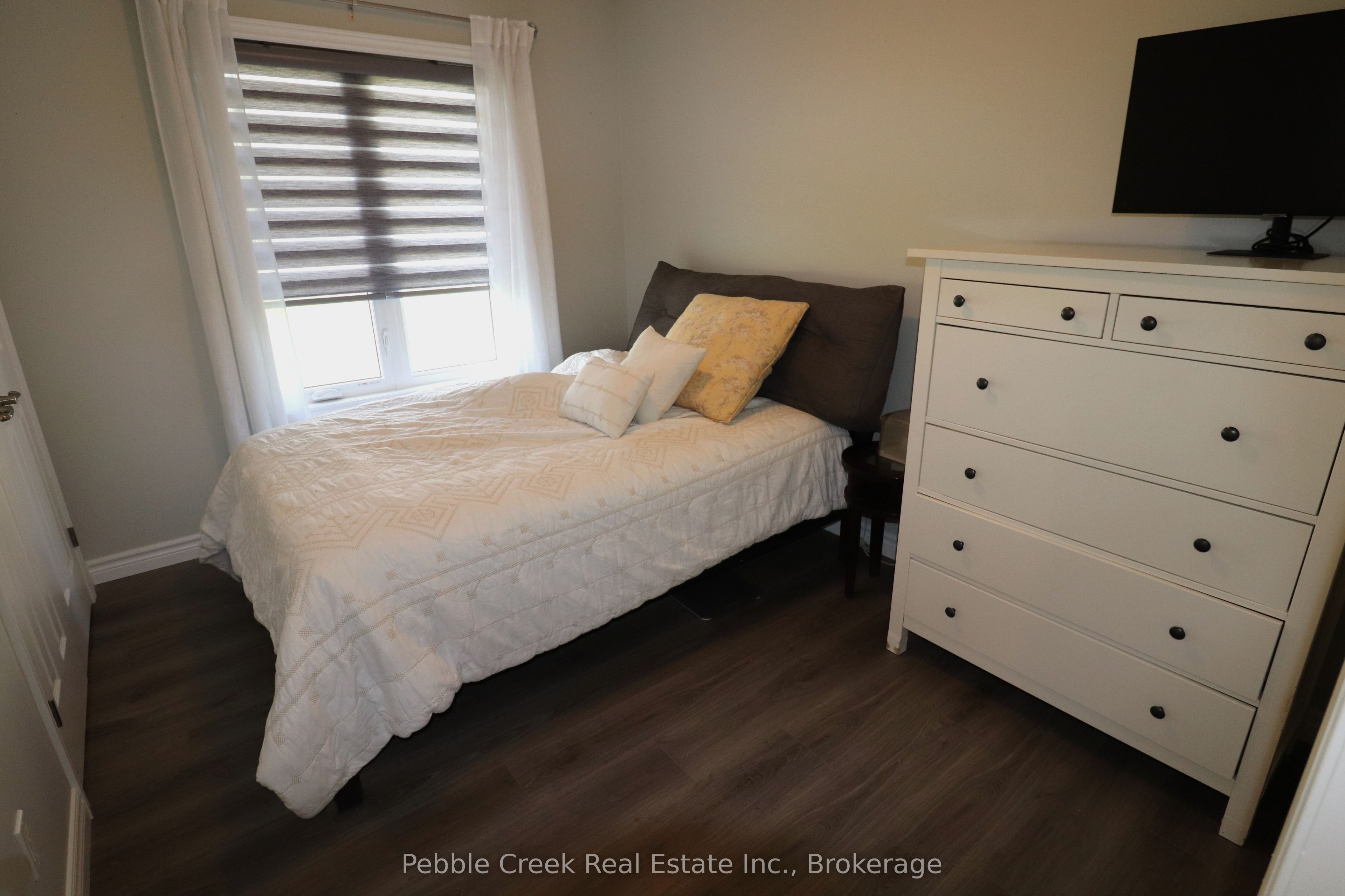 2 Highview Street Property Photo 22
