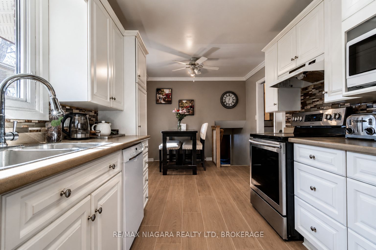 63 Windward Street Property Photo 10