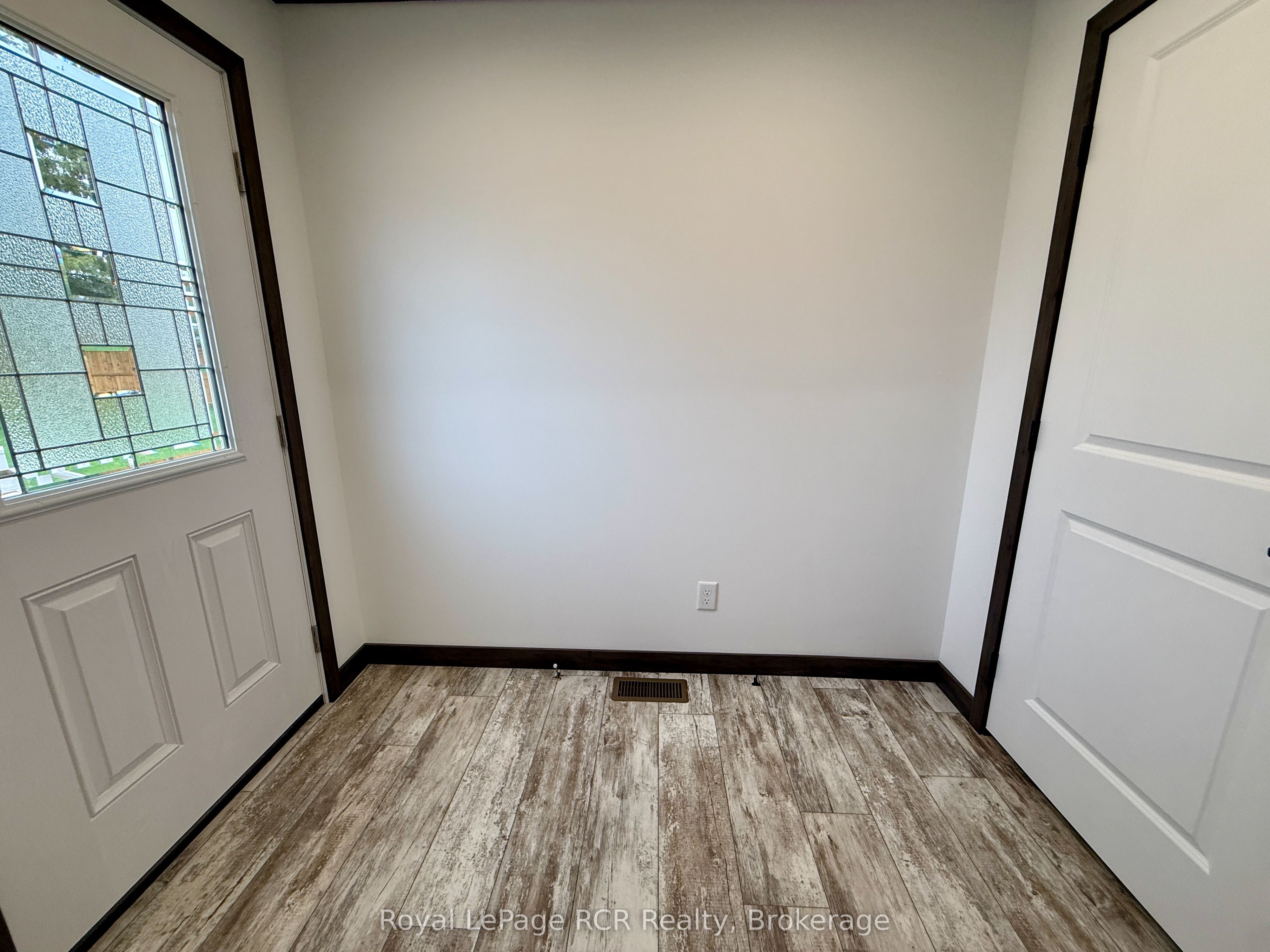 210 Spruce Drive Property Photo 9