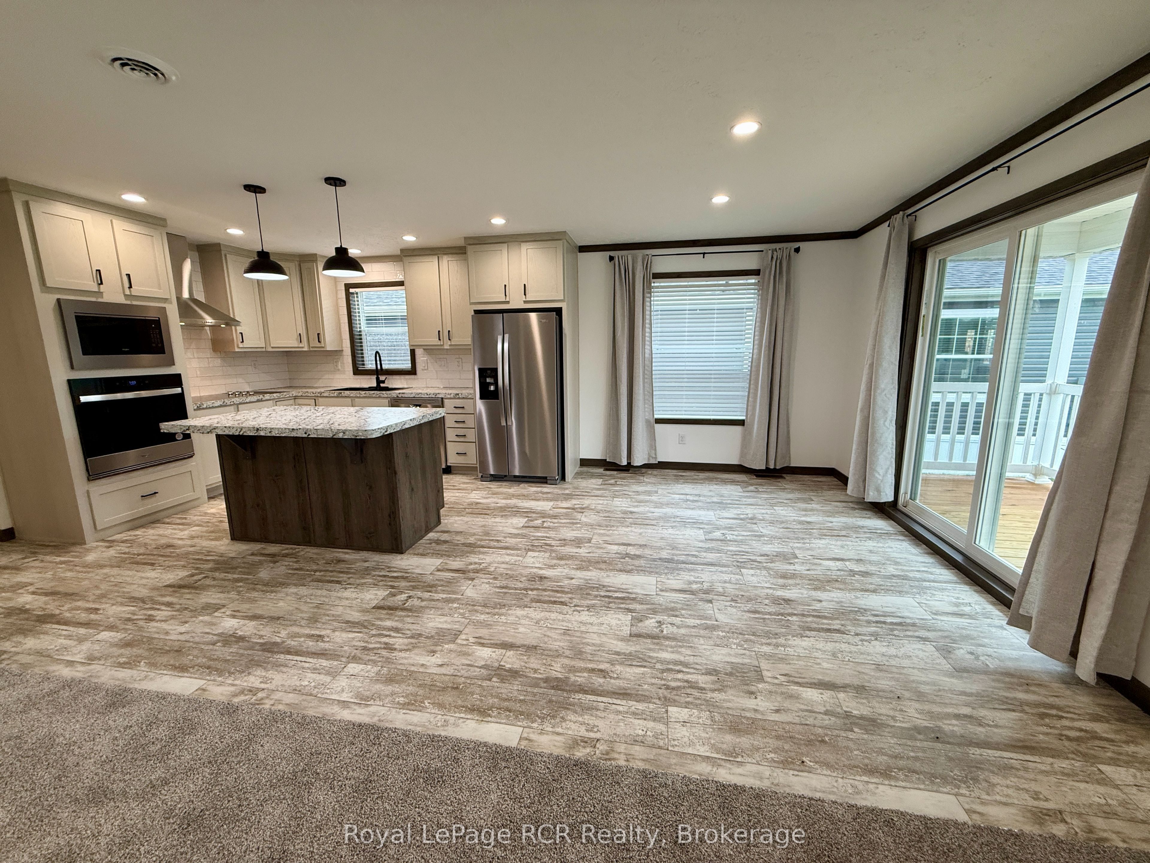 210 Spruce Drive Property Photo 14