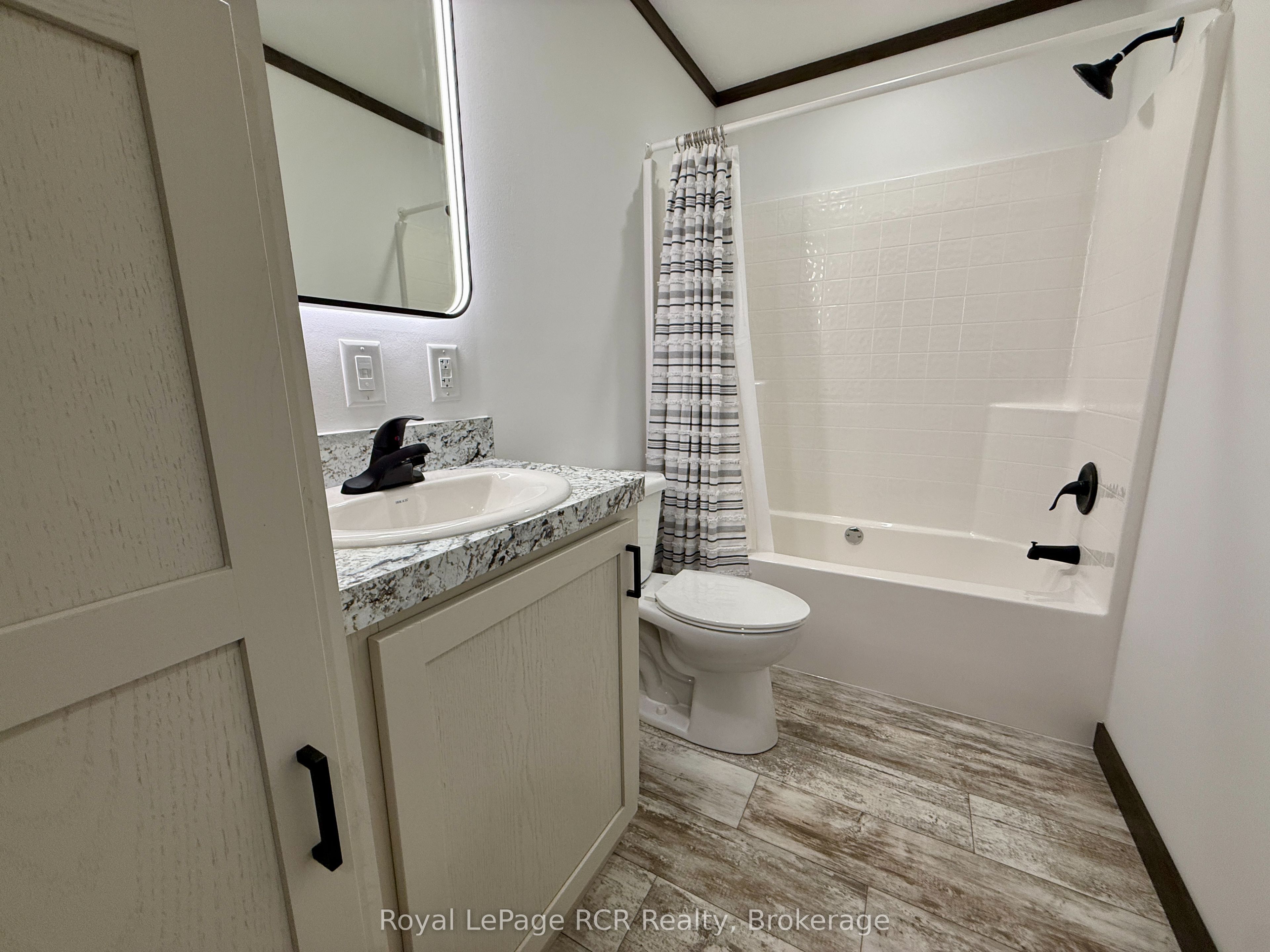 210 Spruce Drive Property Photo 25