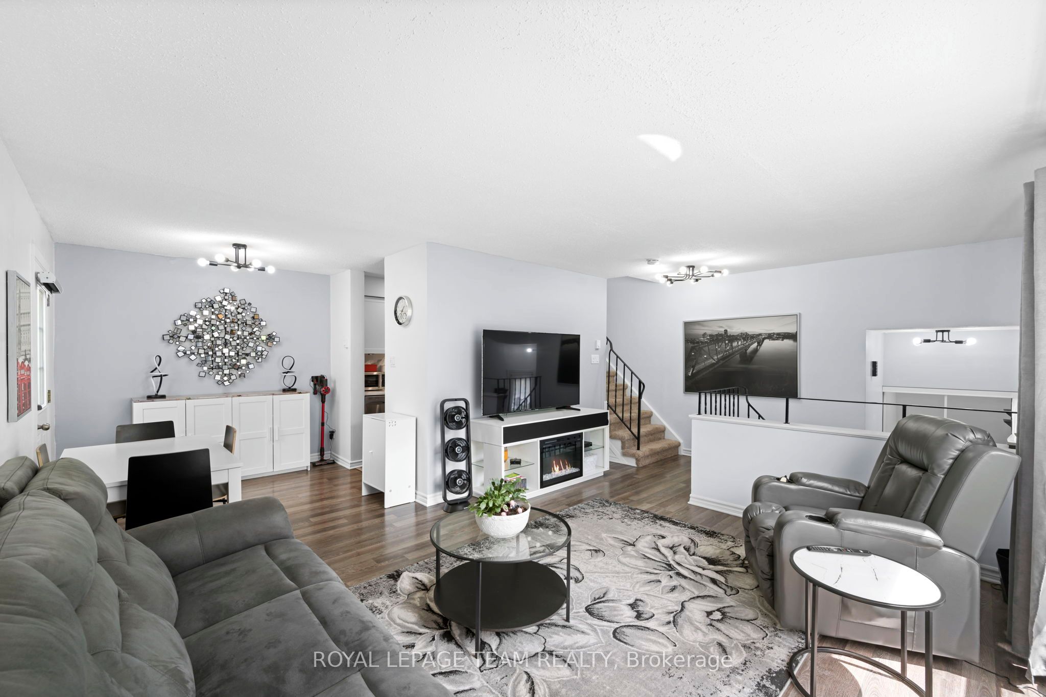 41c Forester Crescent Property Photo 5