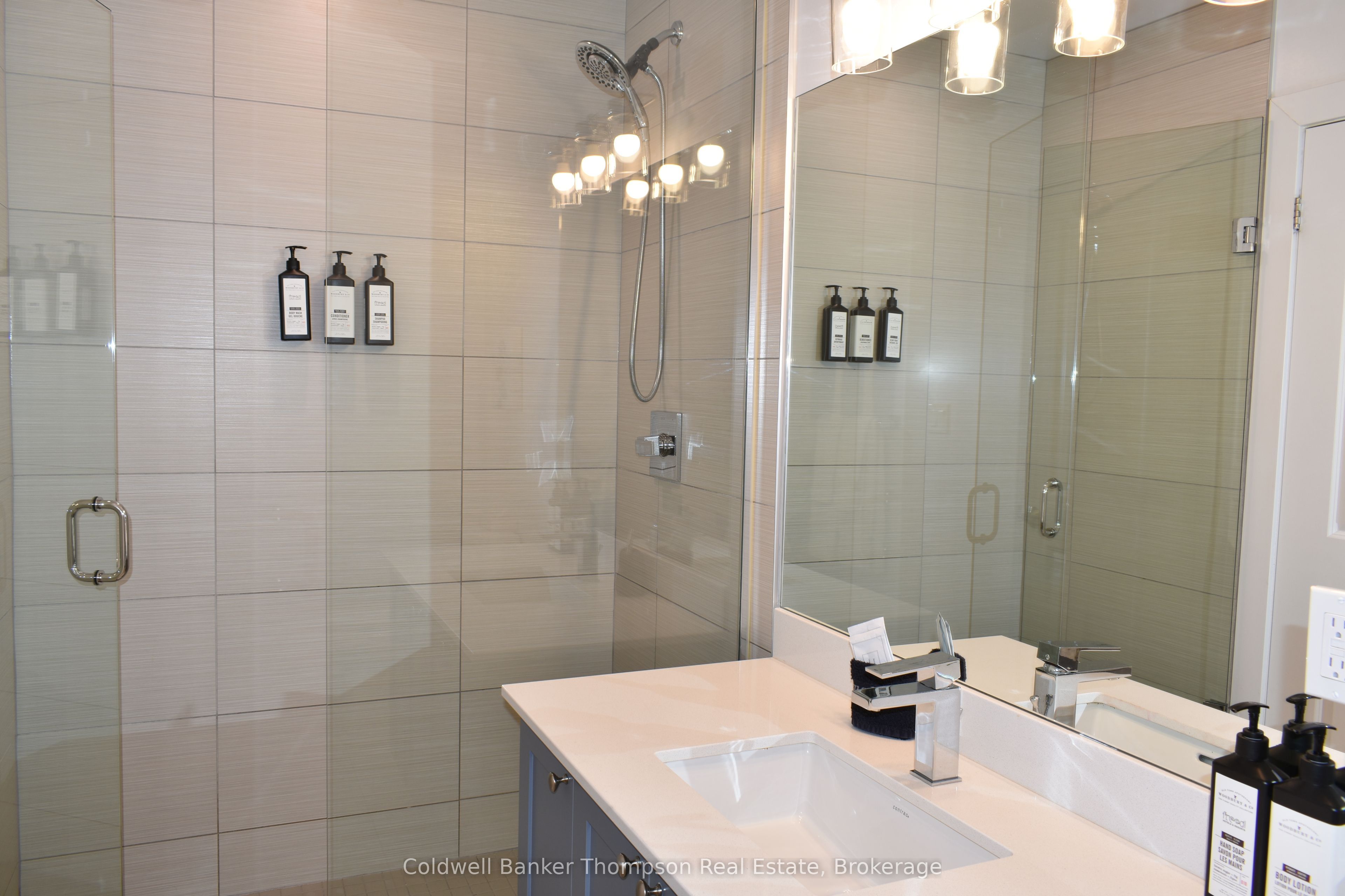 25 Pen Lake Point Road 409 Property Photo 13