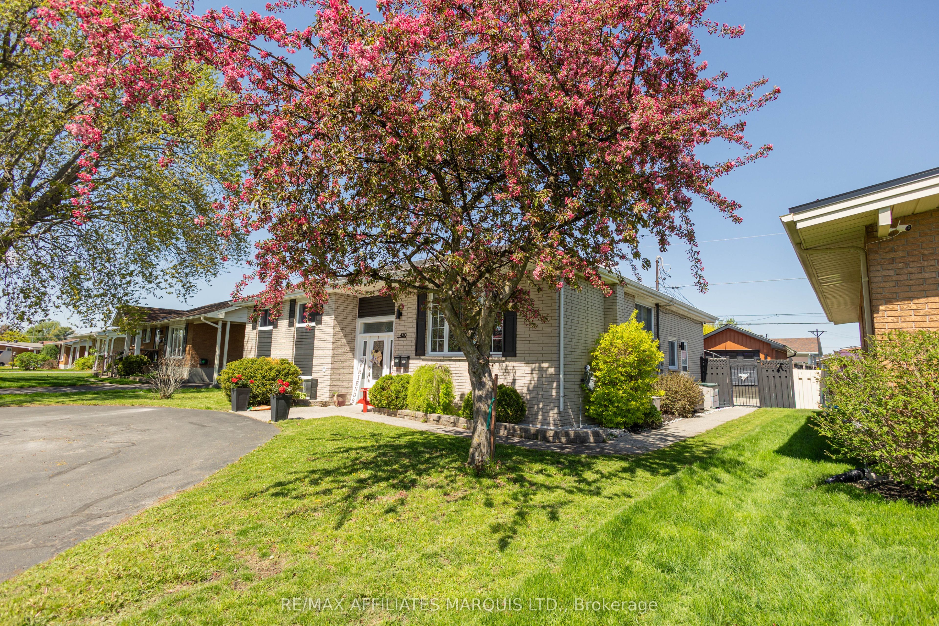 420 Beach Avenue Property Photo 4