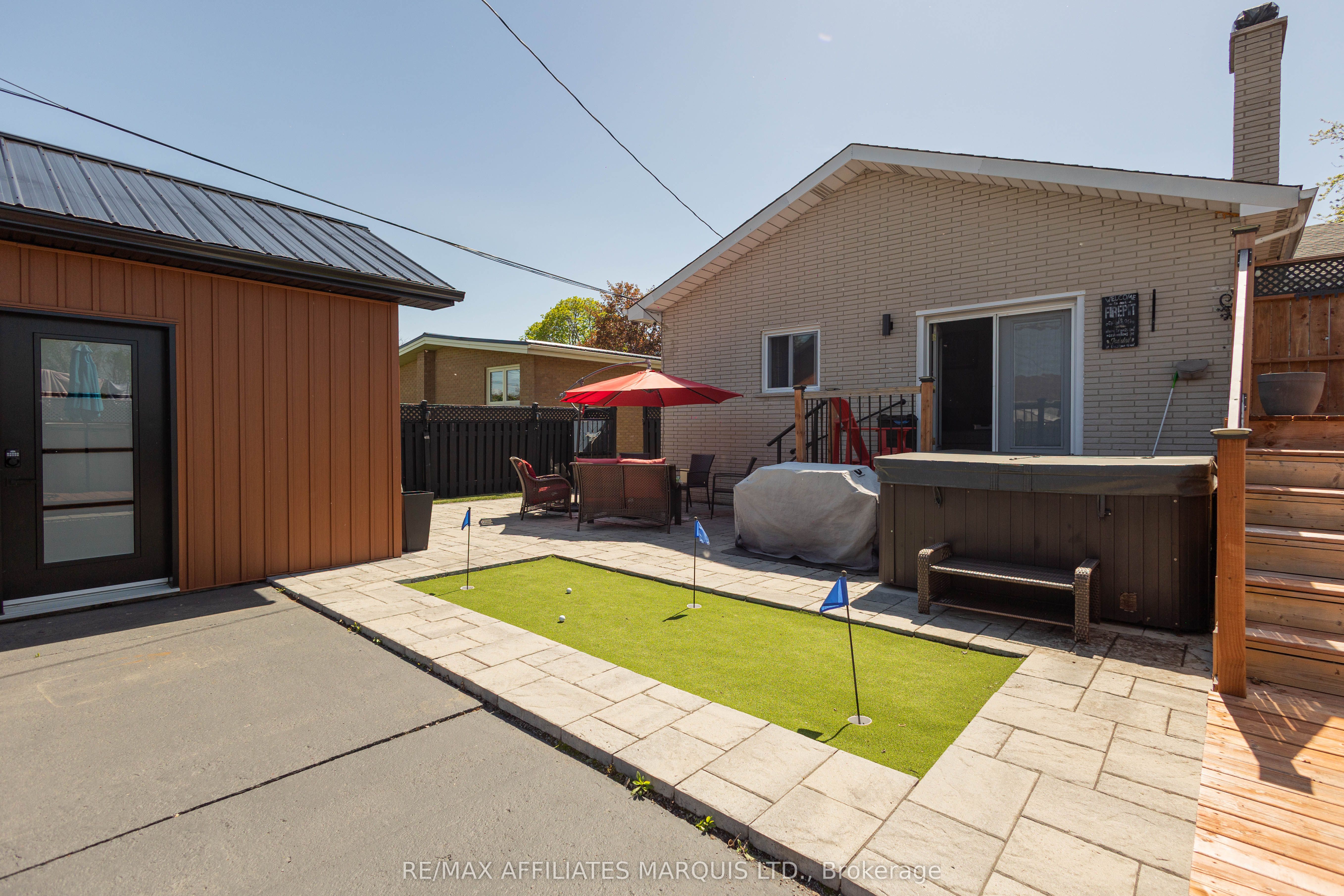 420 Beach Avenue Property Photo 9
