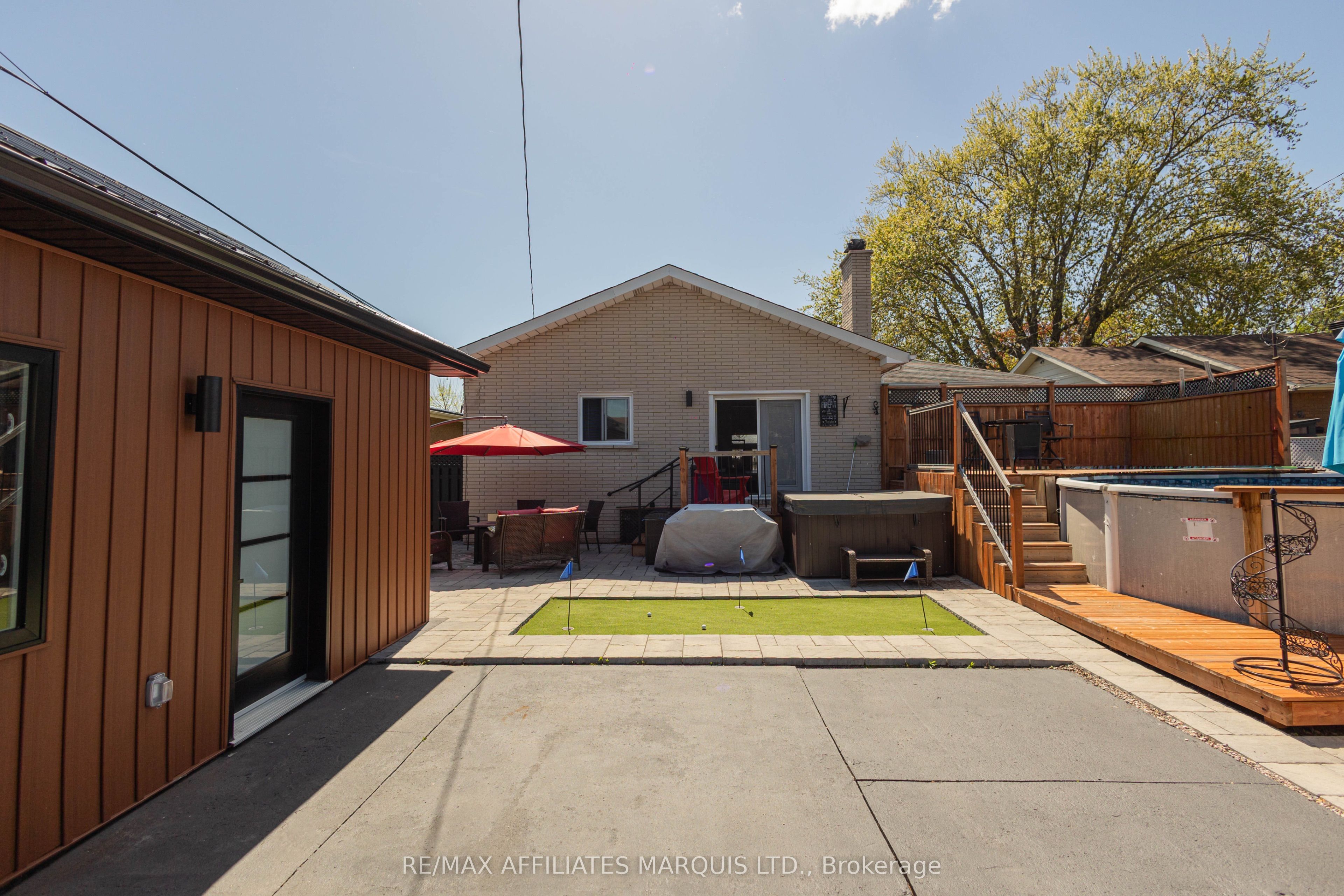 420 Beach Avenue Property Photo 10